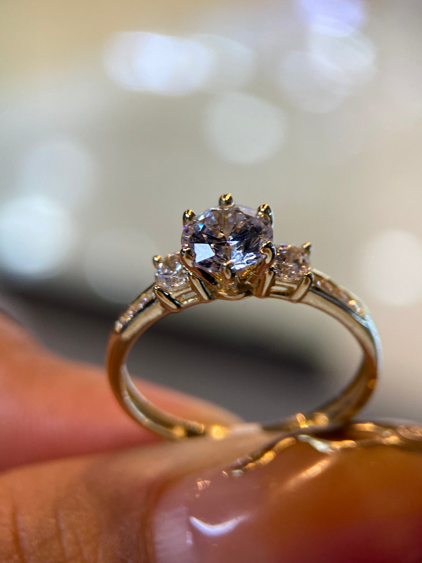 Anillo de compromiso en oro