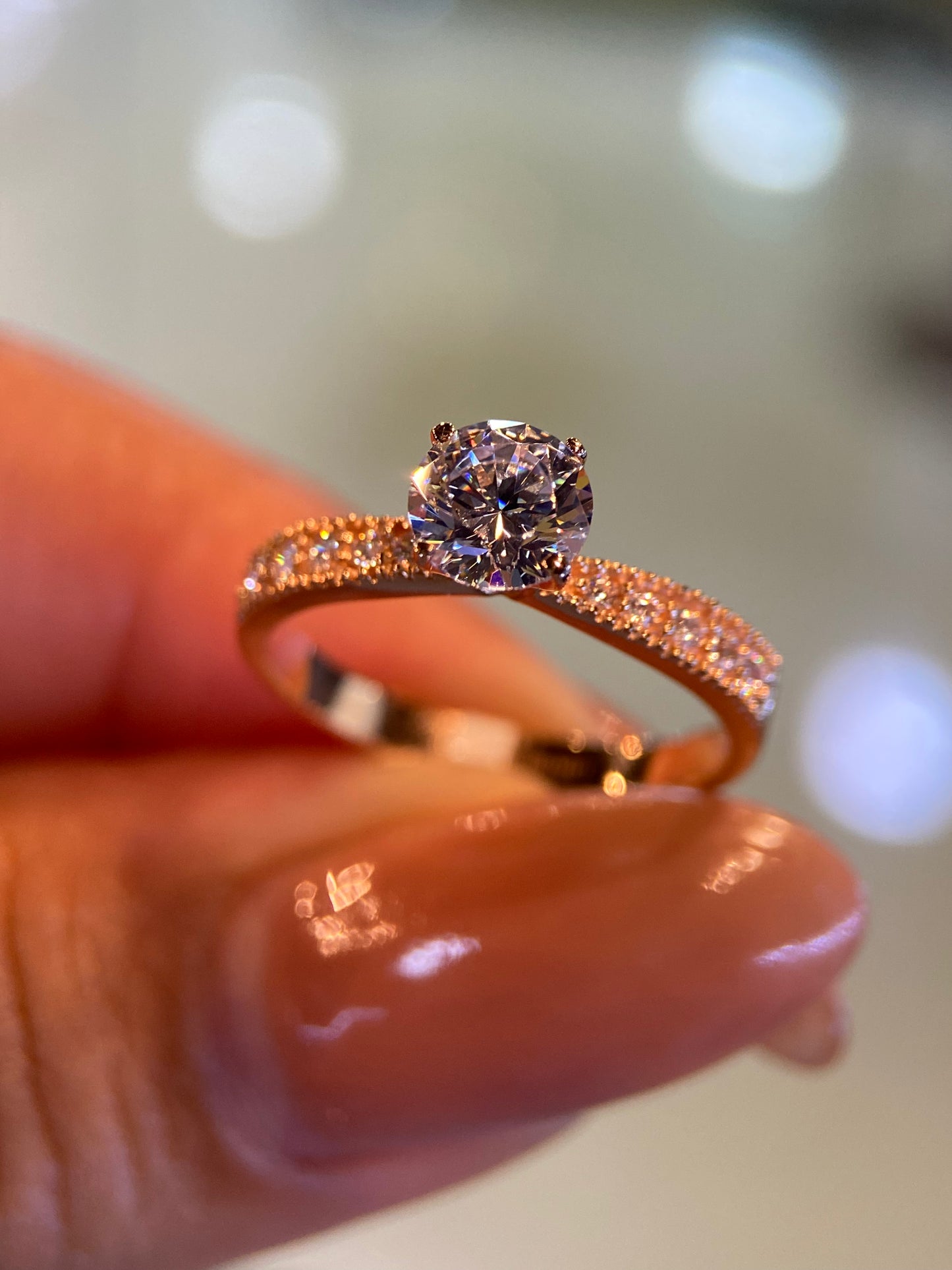 Anillo de compromiso en oro