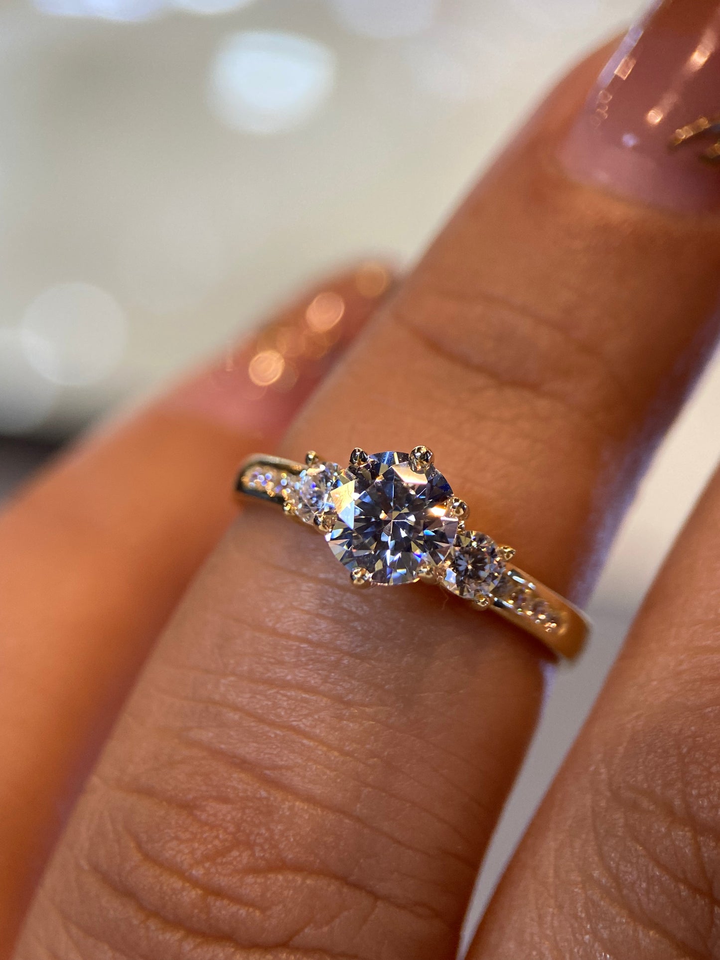 Anillo de compromiso en oro