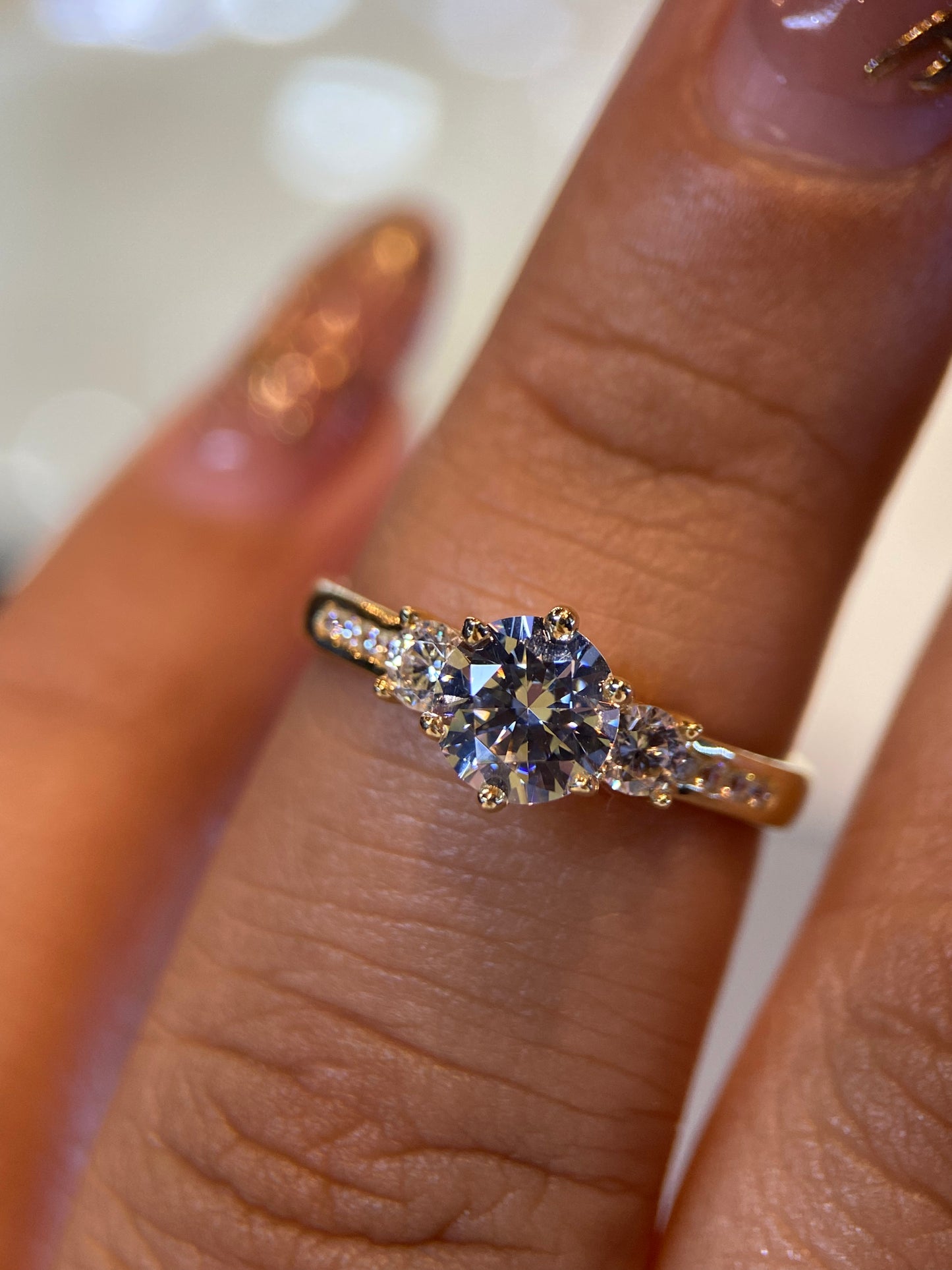 Anillo de compromiso en oro