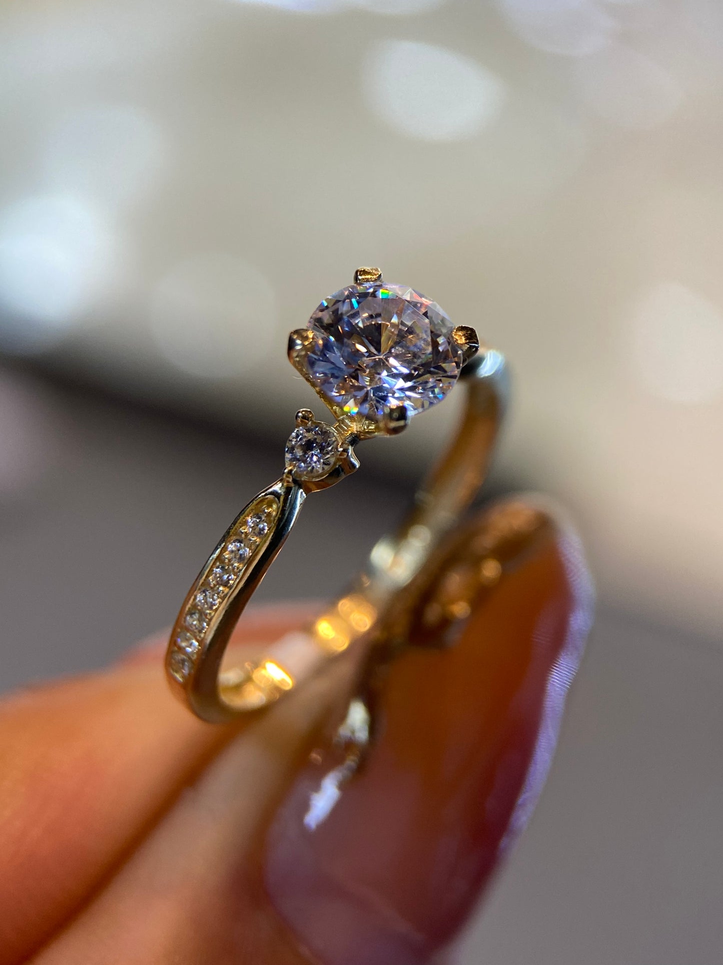 Anillo de compromiso en oro