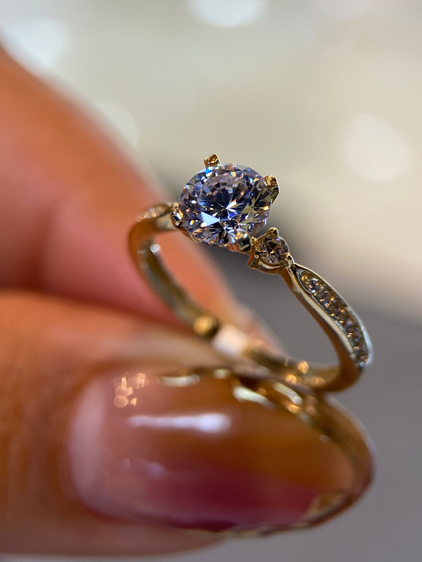 Anillo de compromiso en oro