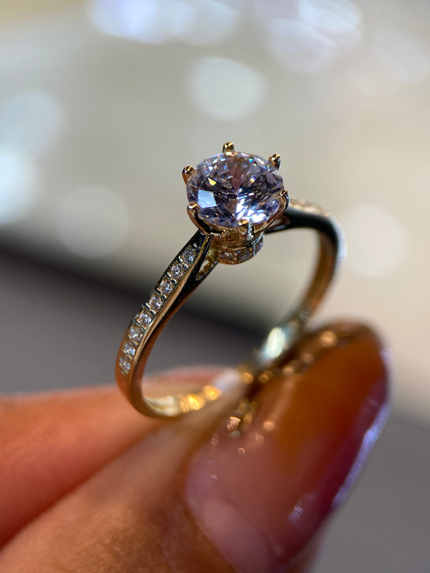 Anillo de compromiso en oro