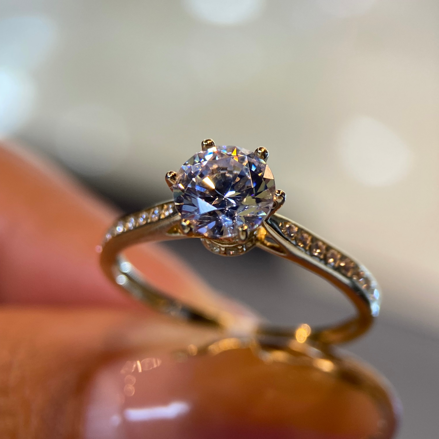 Anillo de compromiso en oro