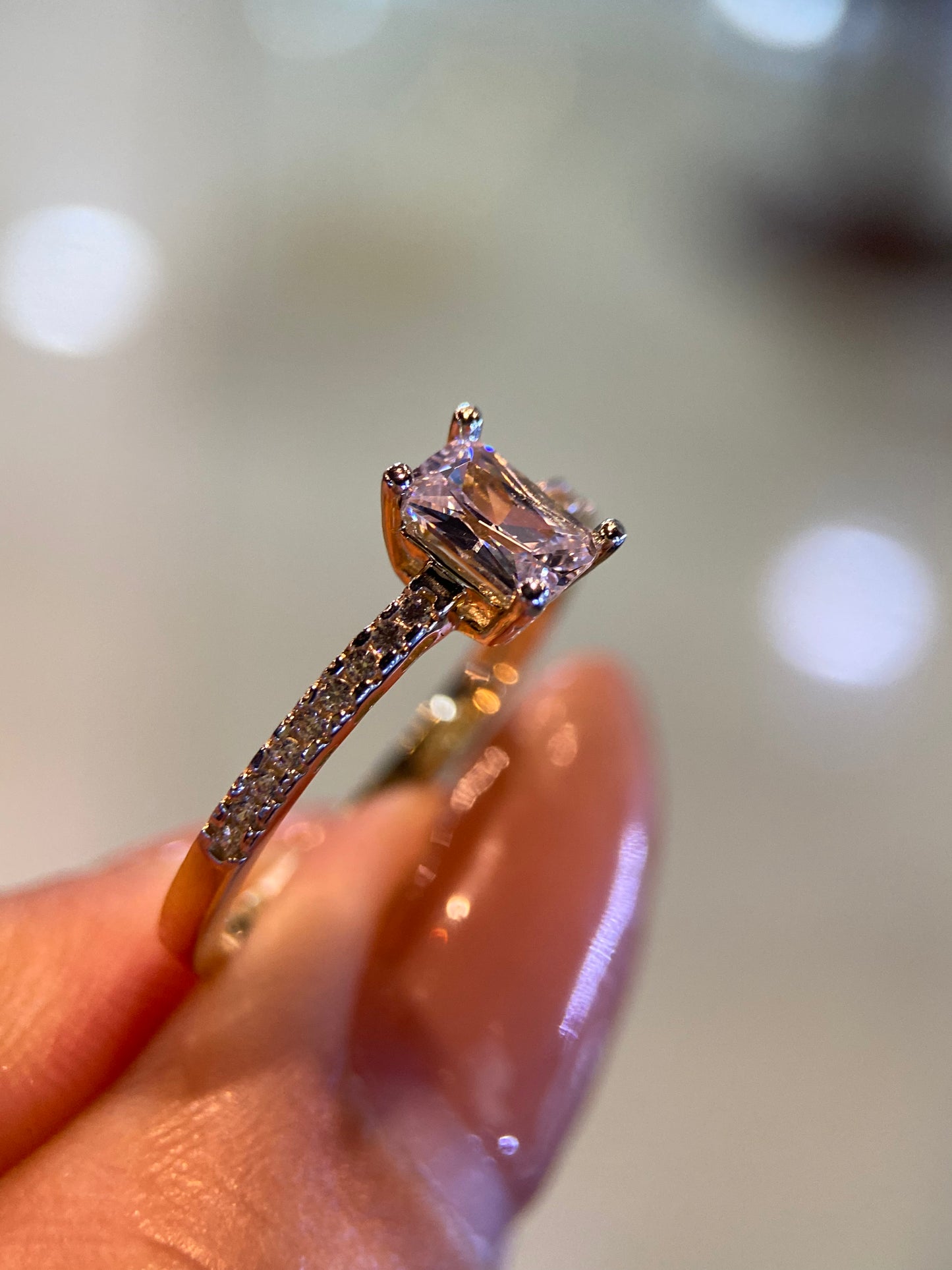 Anillo de compromiso en oro