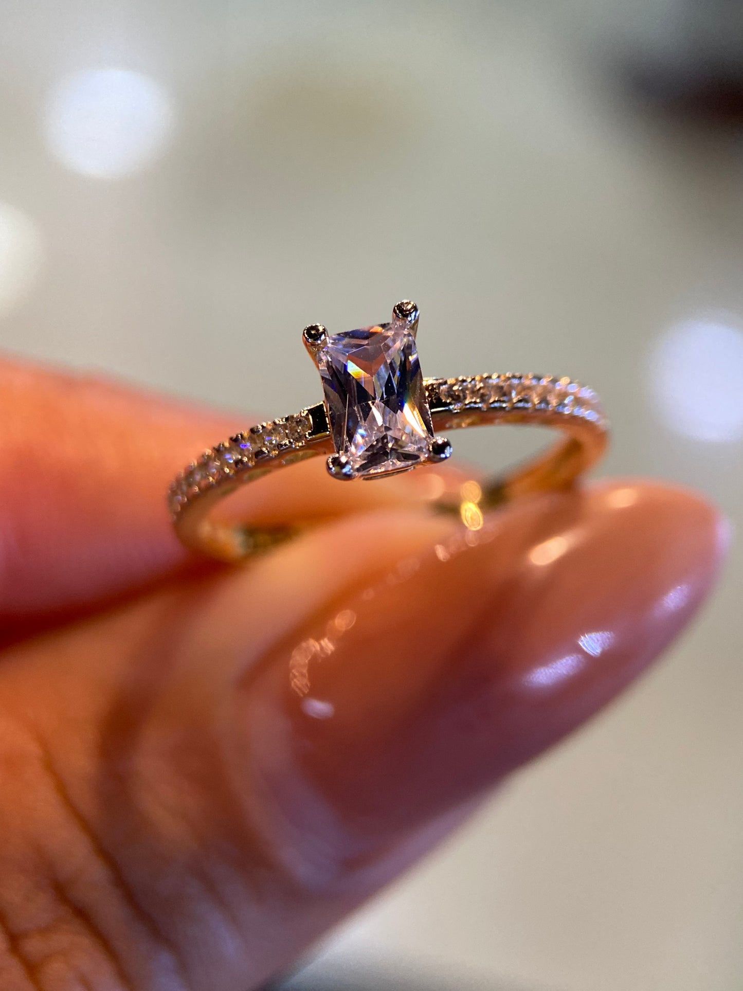 Anillo de compromiso en oro