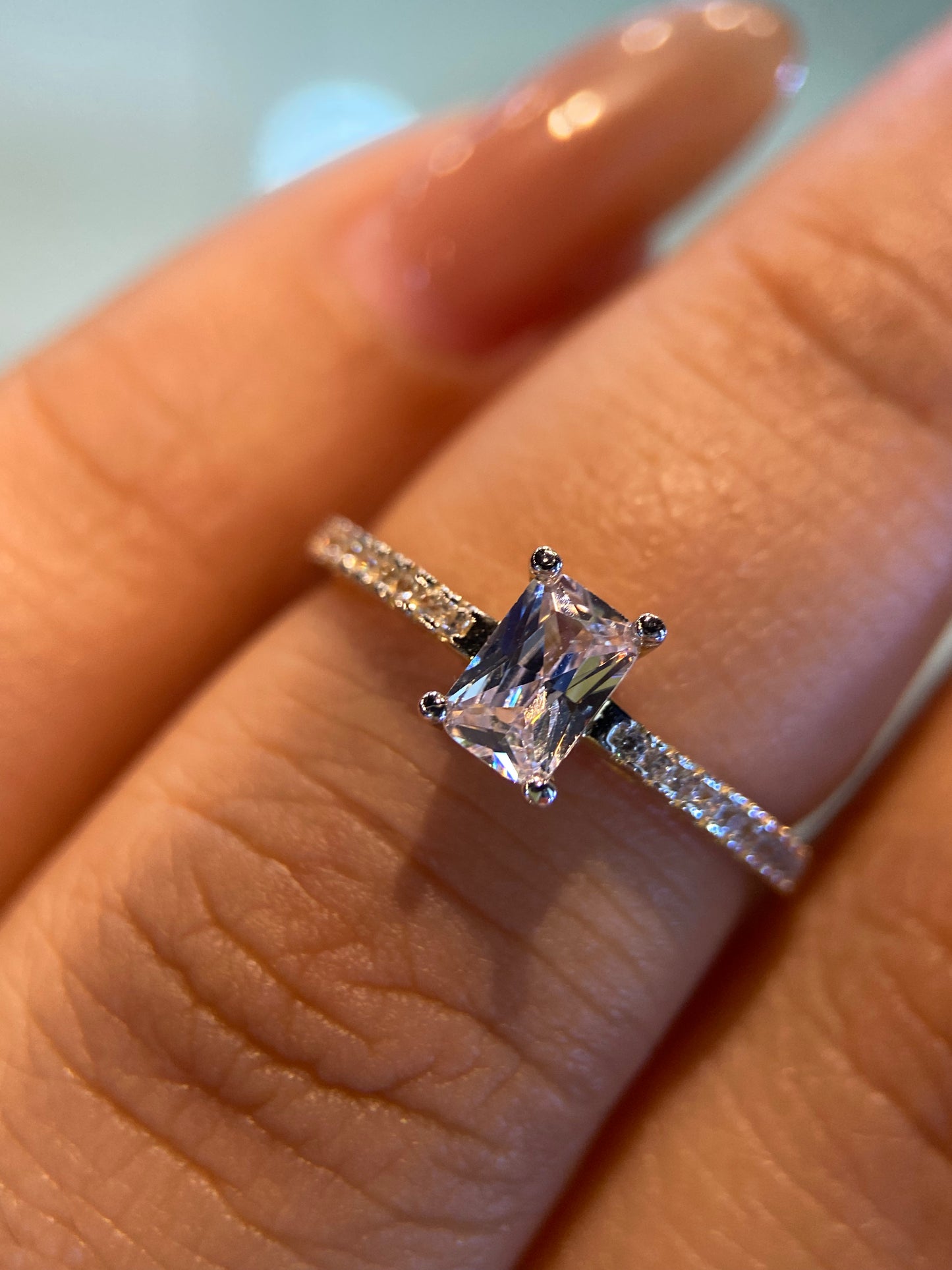 Anillo de compromiso en oro