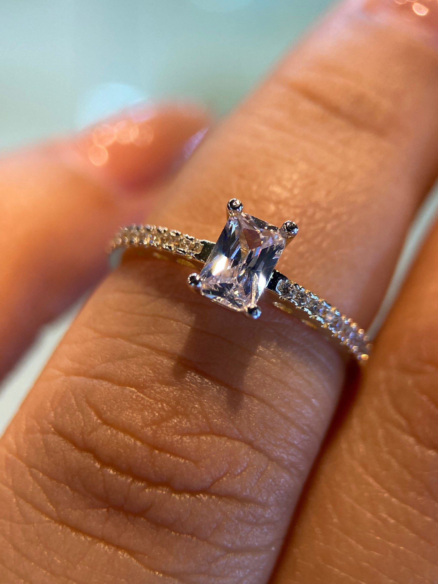 Anillo de compromiso en oro