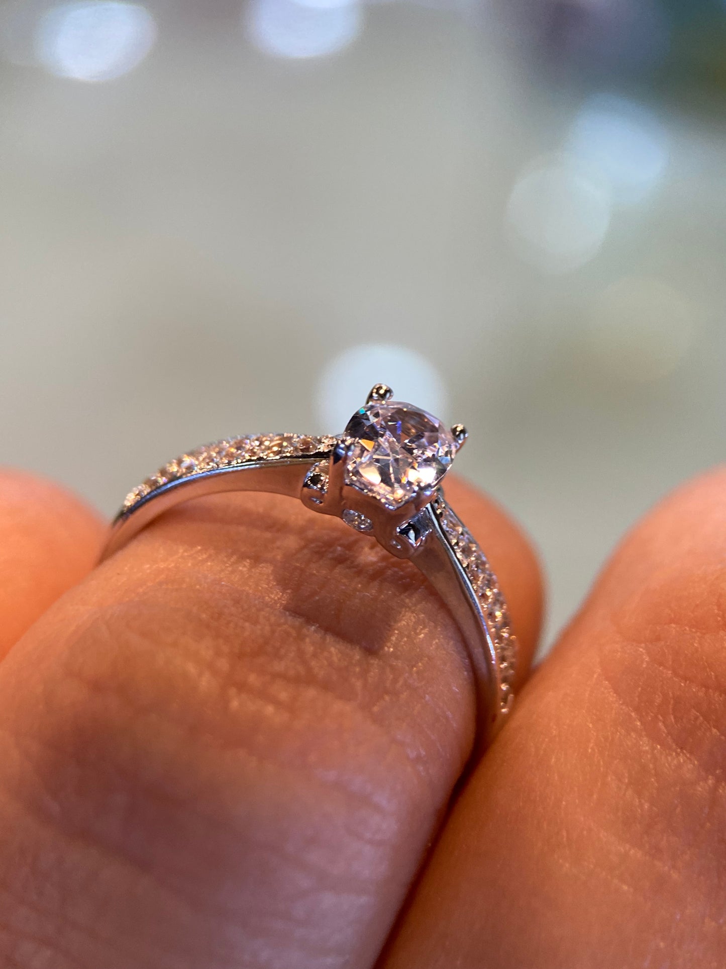 Anillo de compromiso en oro