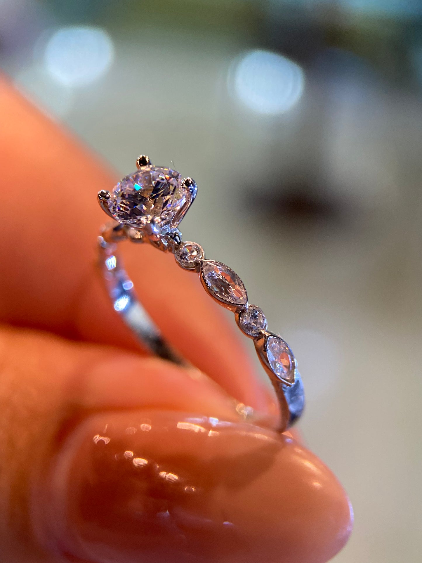 Anillo de compromiso en oro