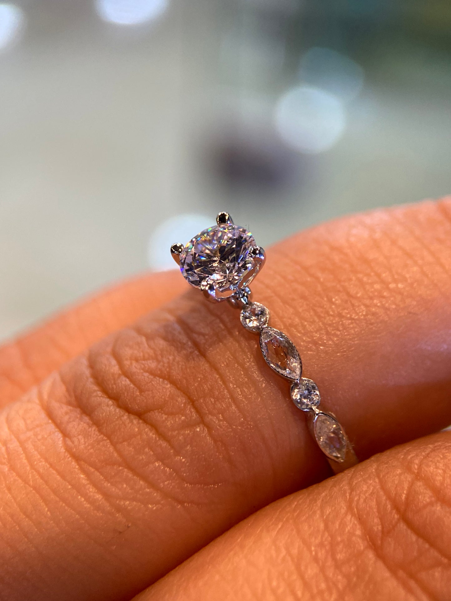 Anillo de compromiso en oro