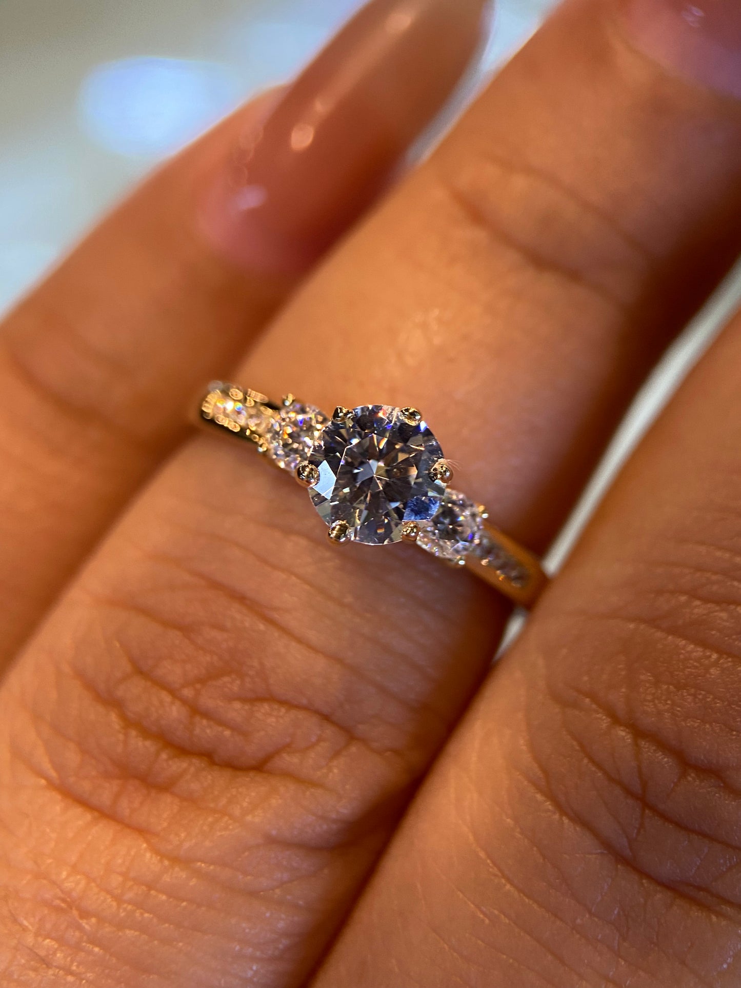 Anillo de compromiso en oro