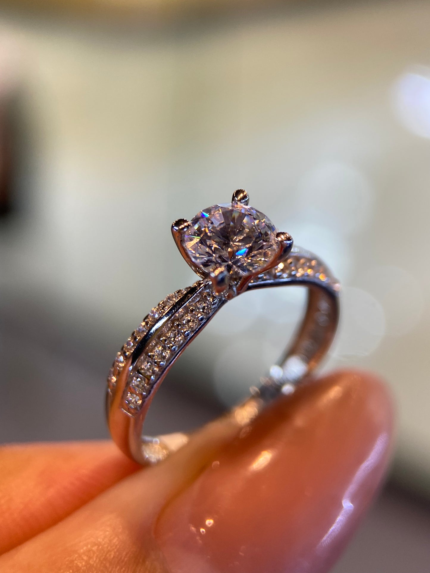Anillo de compromiso en oro