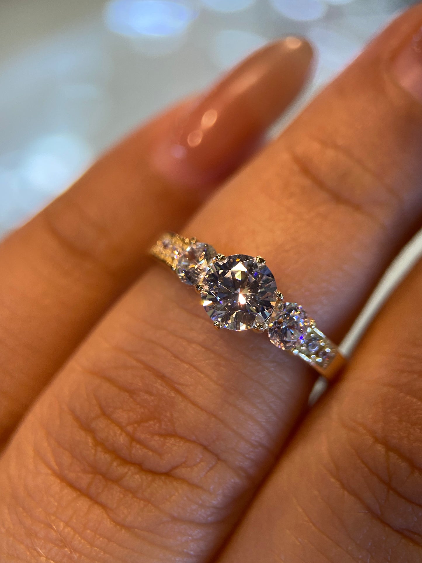 Anillo de compromiso en oro