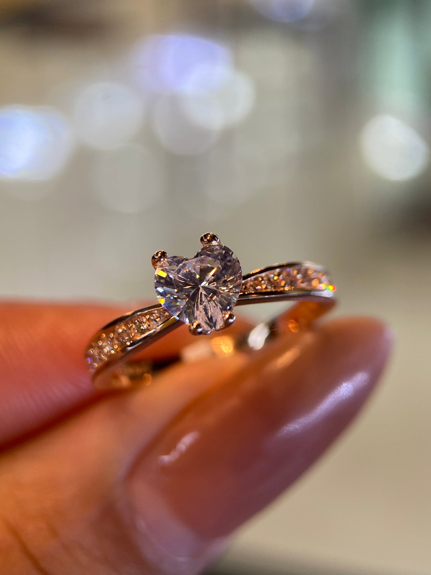 Anillo de compromiso en oro