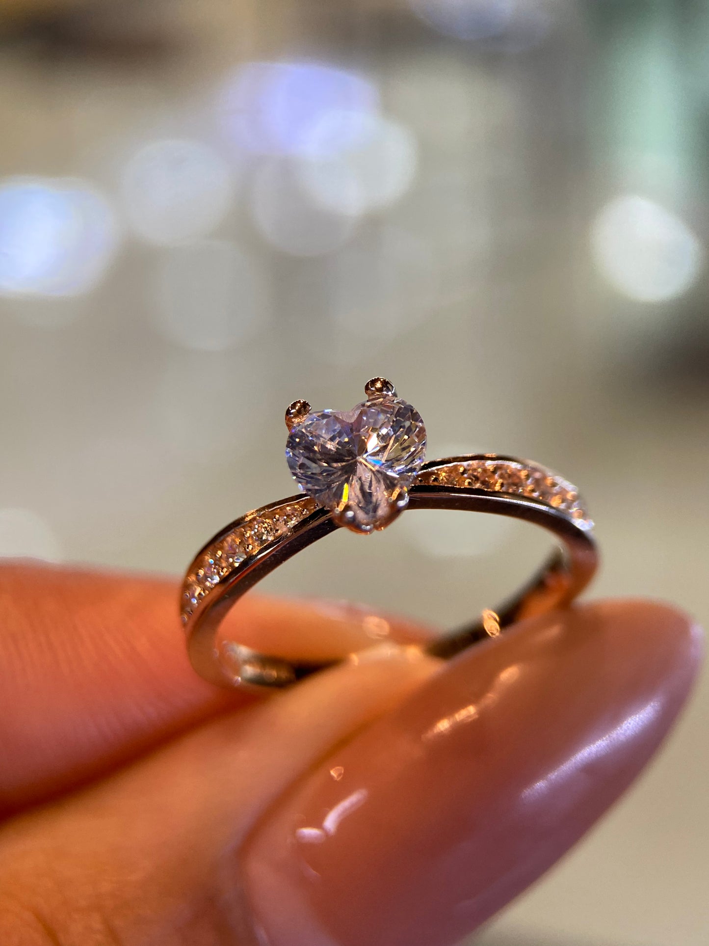 Anillo de compromiso en oro