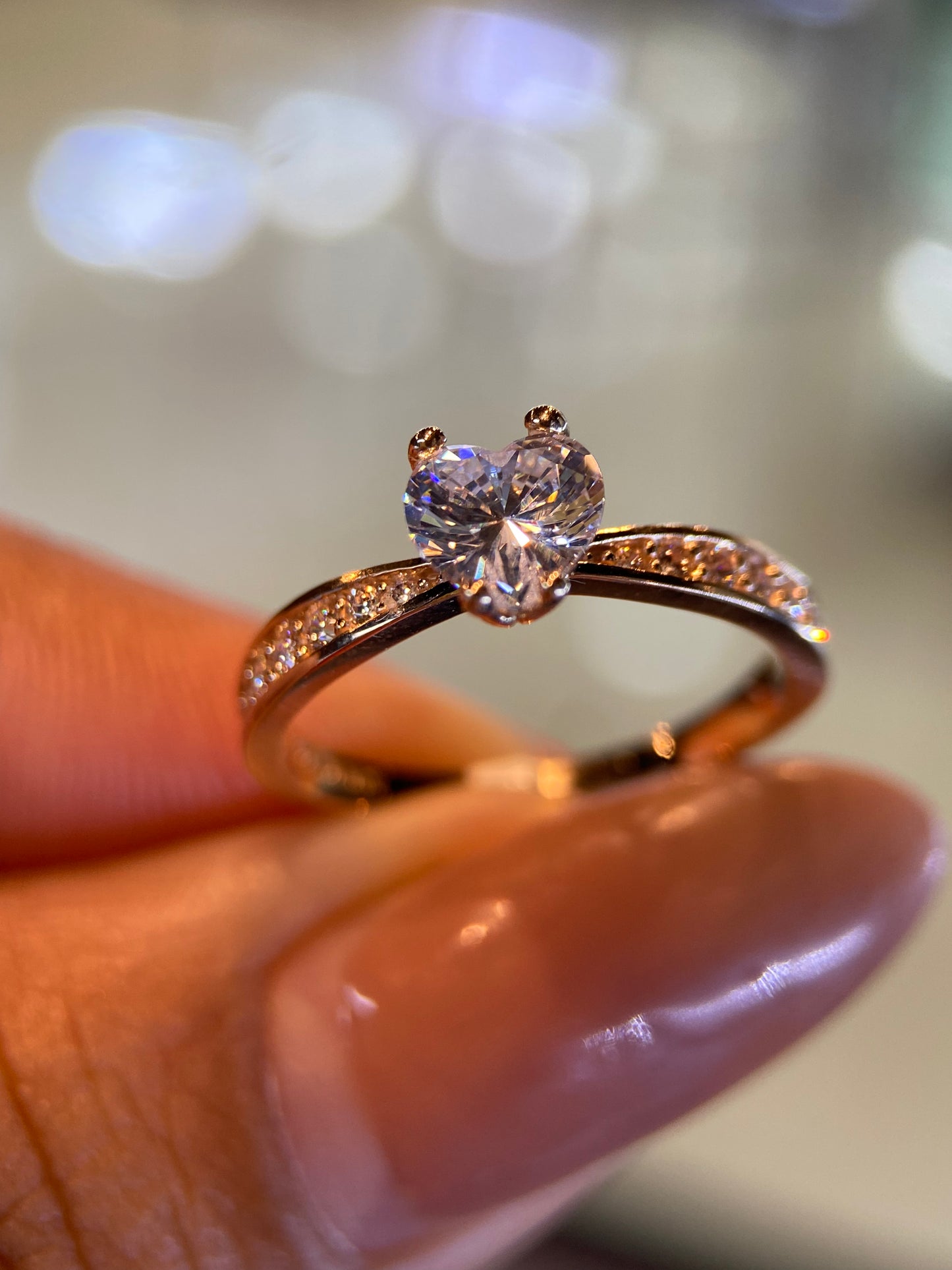 Anillo de compromiso en oro