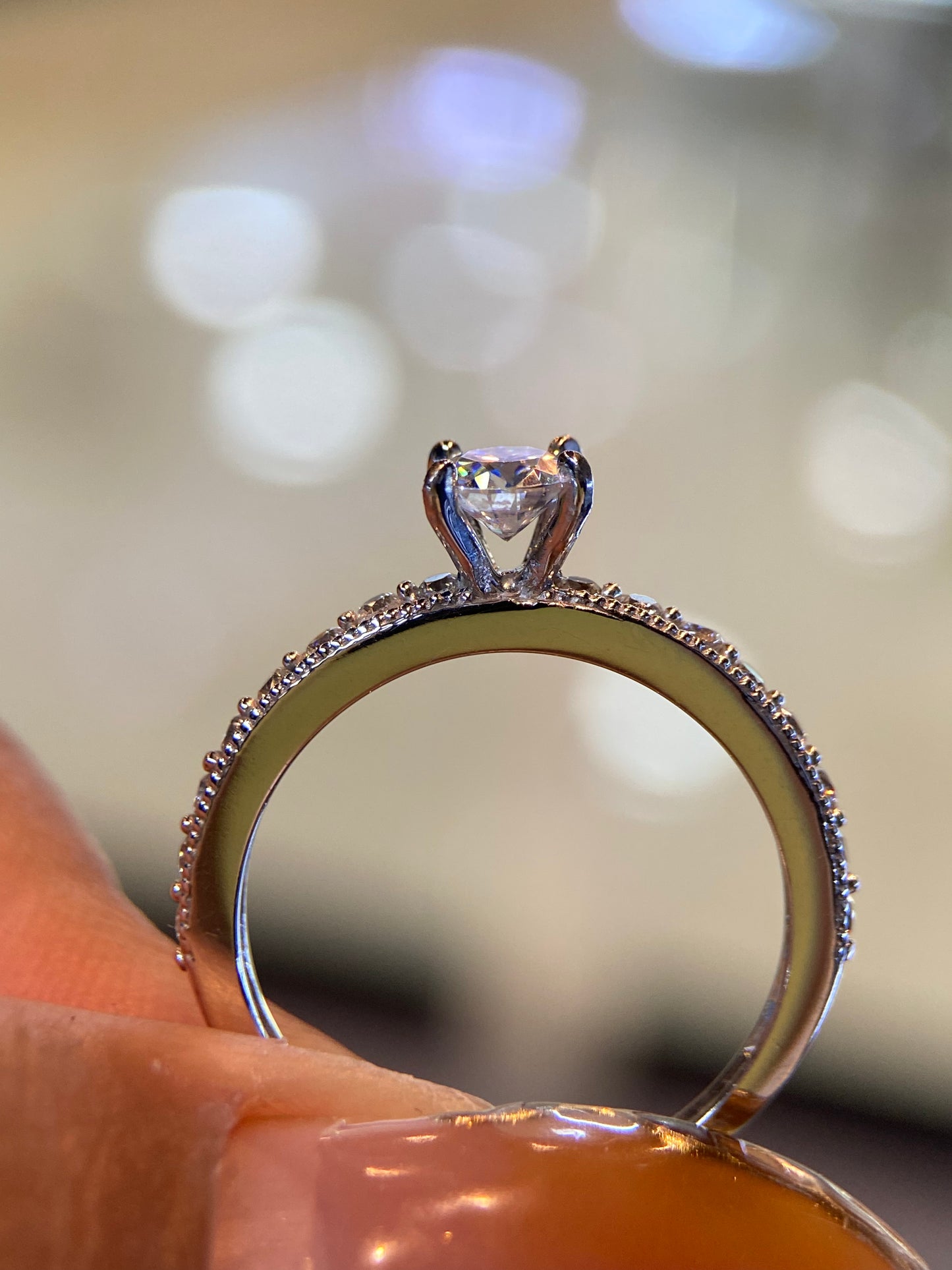 Anillo de compromiso en oro