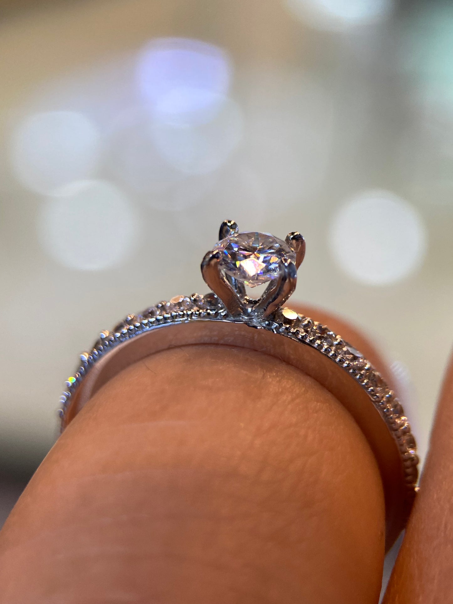 Anillo de compromiso en oro