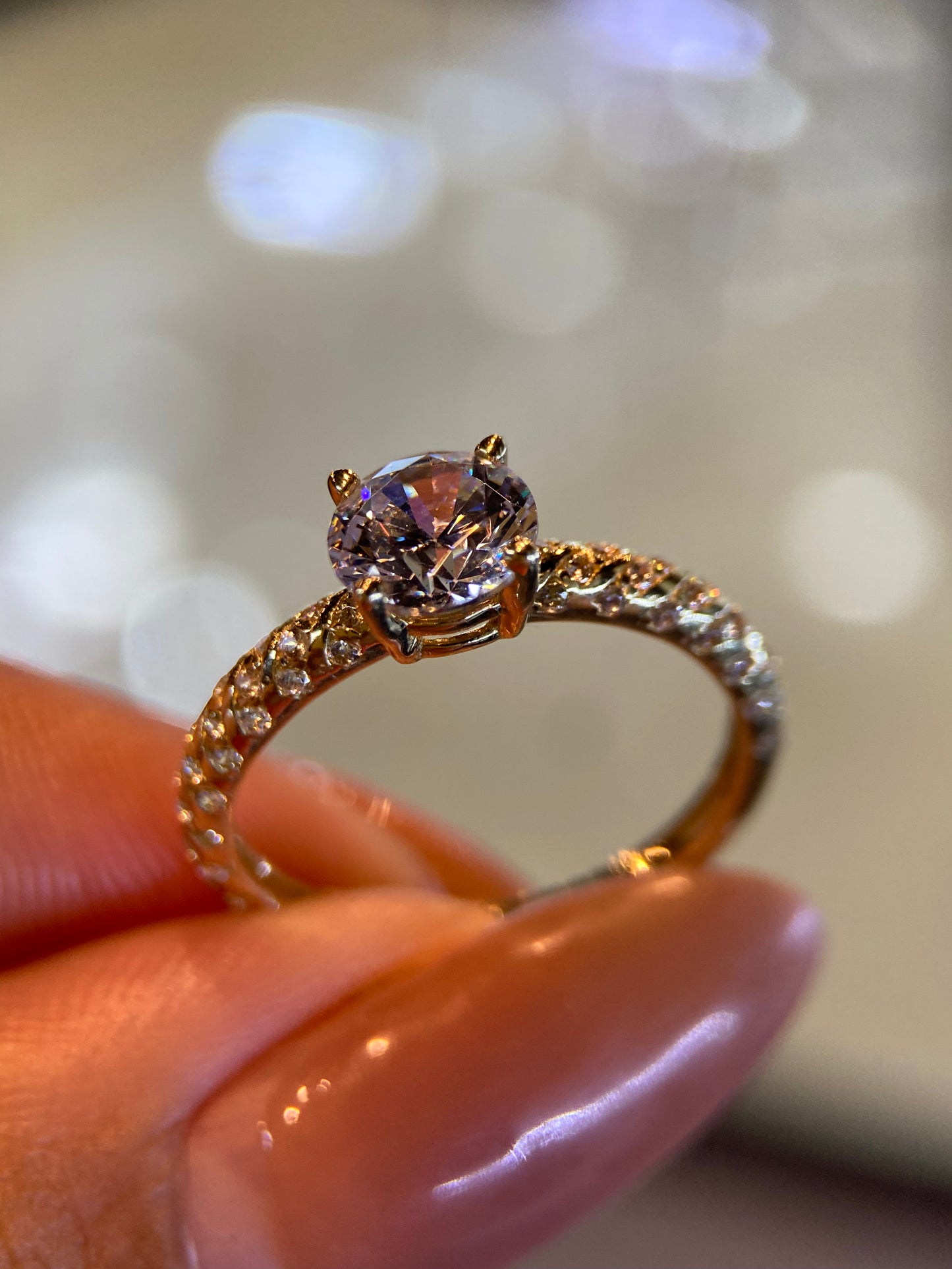 Anillo de compromiso en oro
