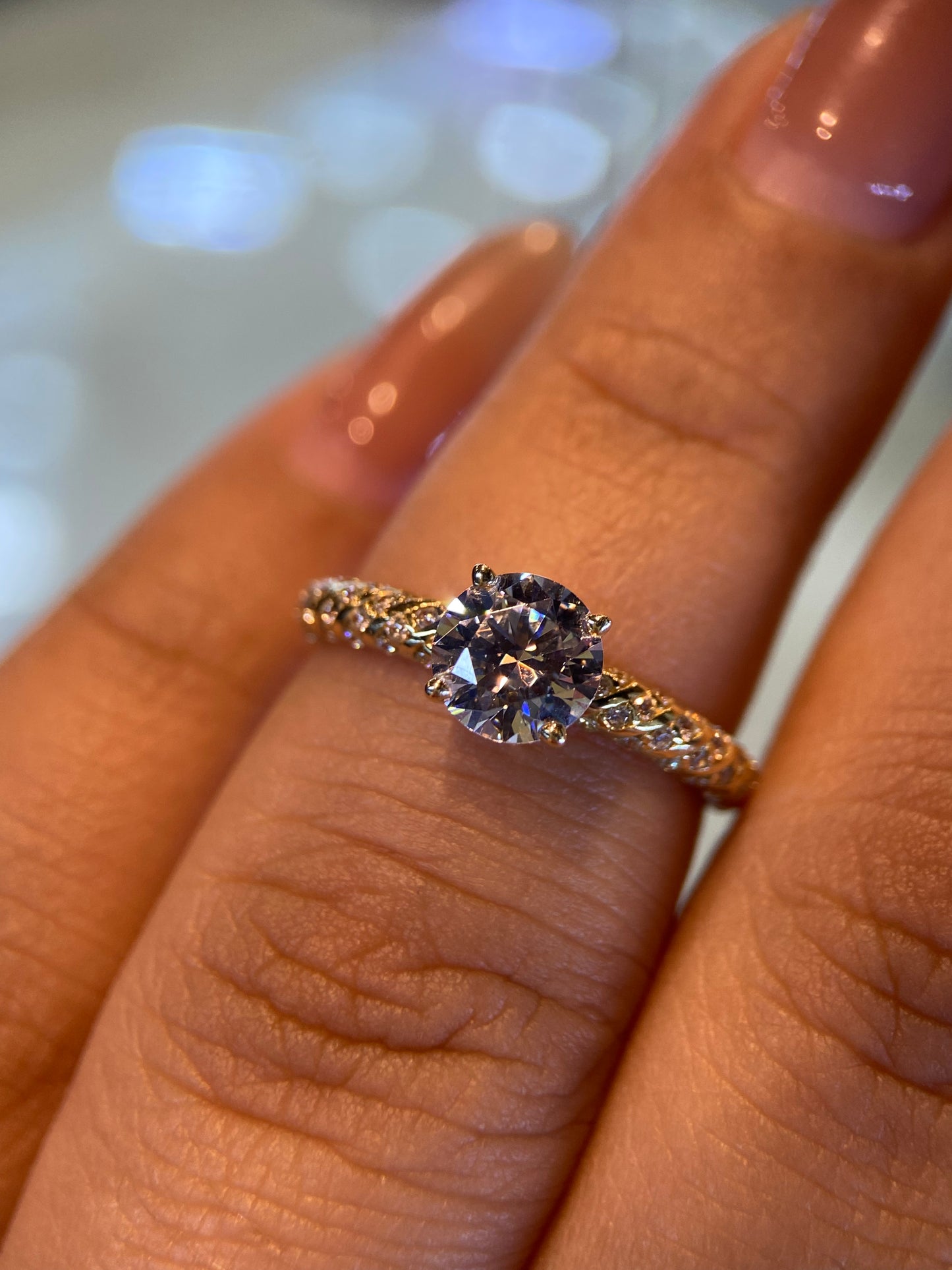 Anillo de compromiso en oro