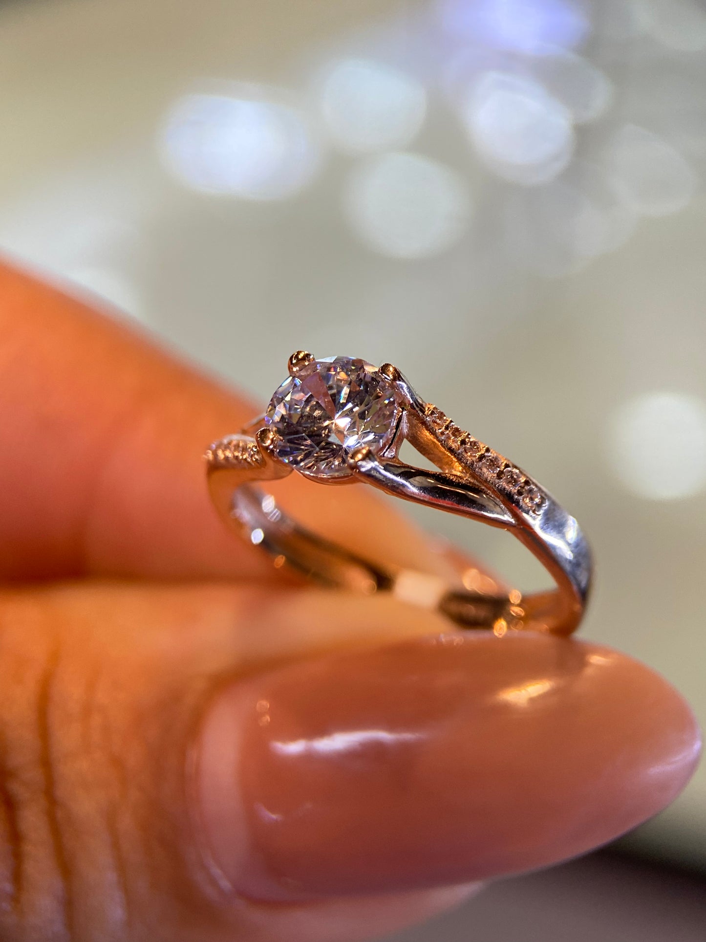 Anillo de compromiso en oro