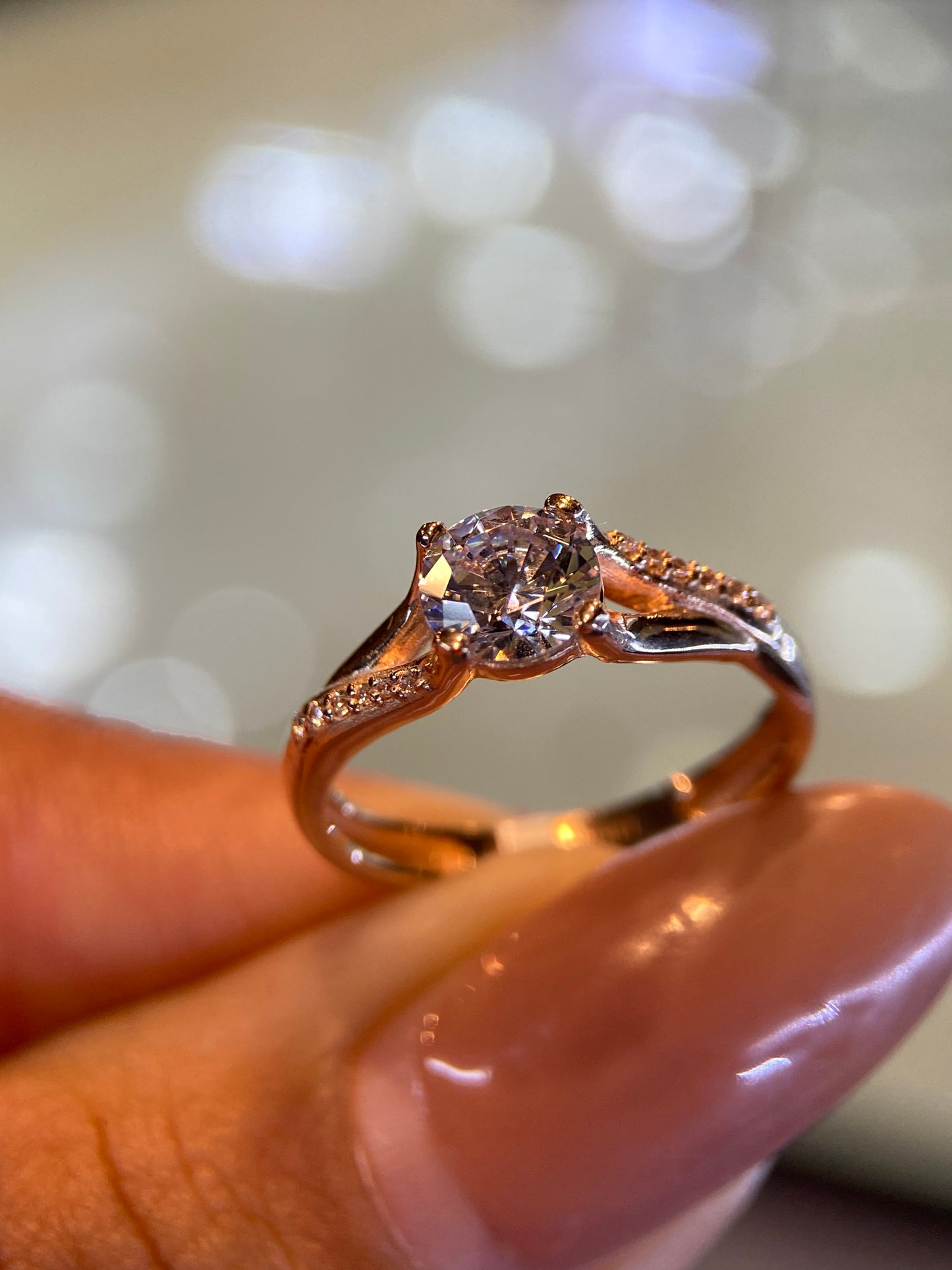 Anillo de compromiso en oro
