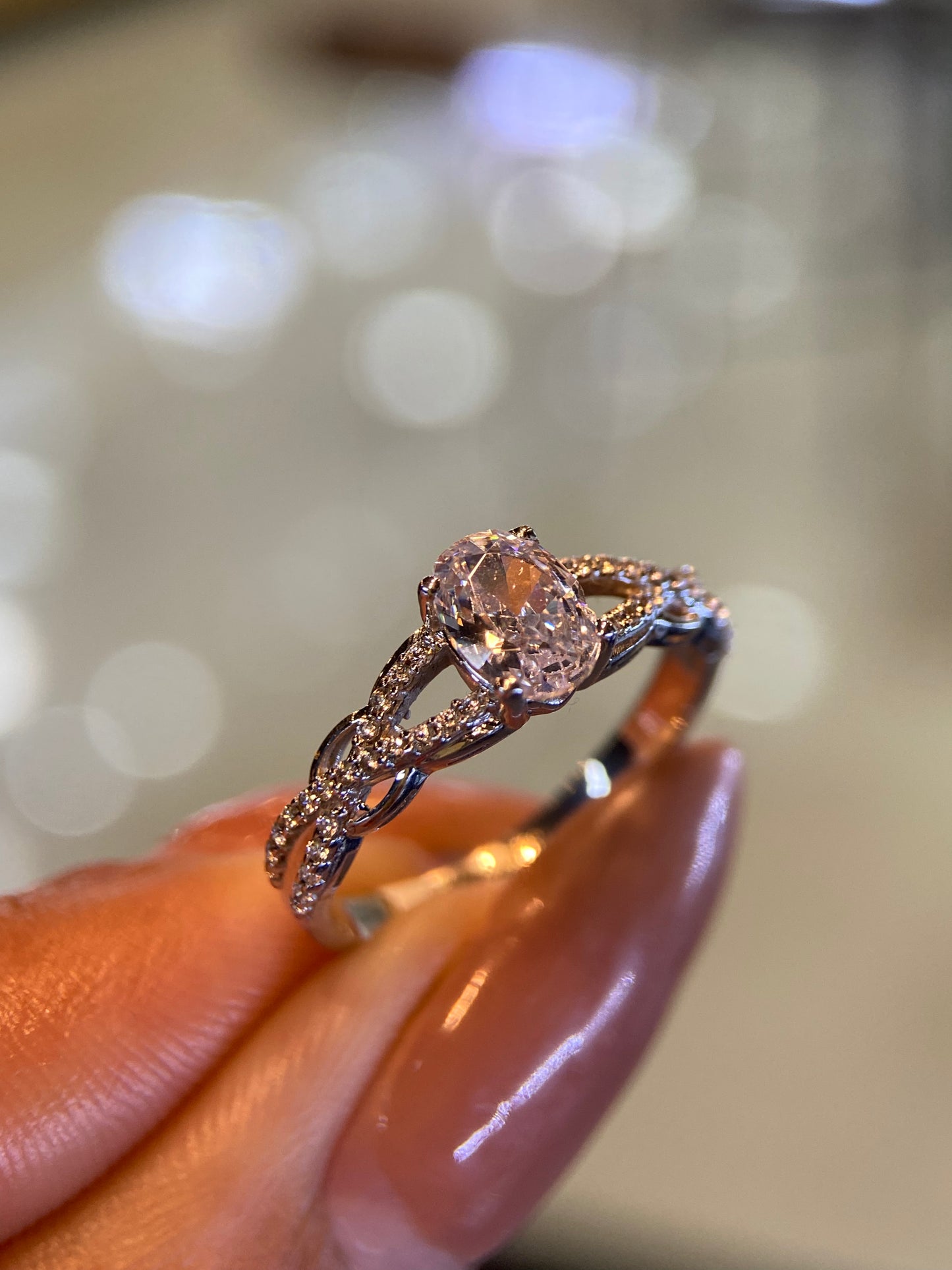 Anillo de compromiso en oro