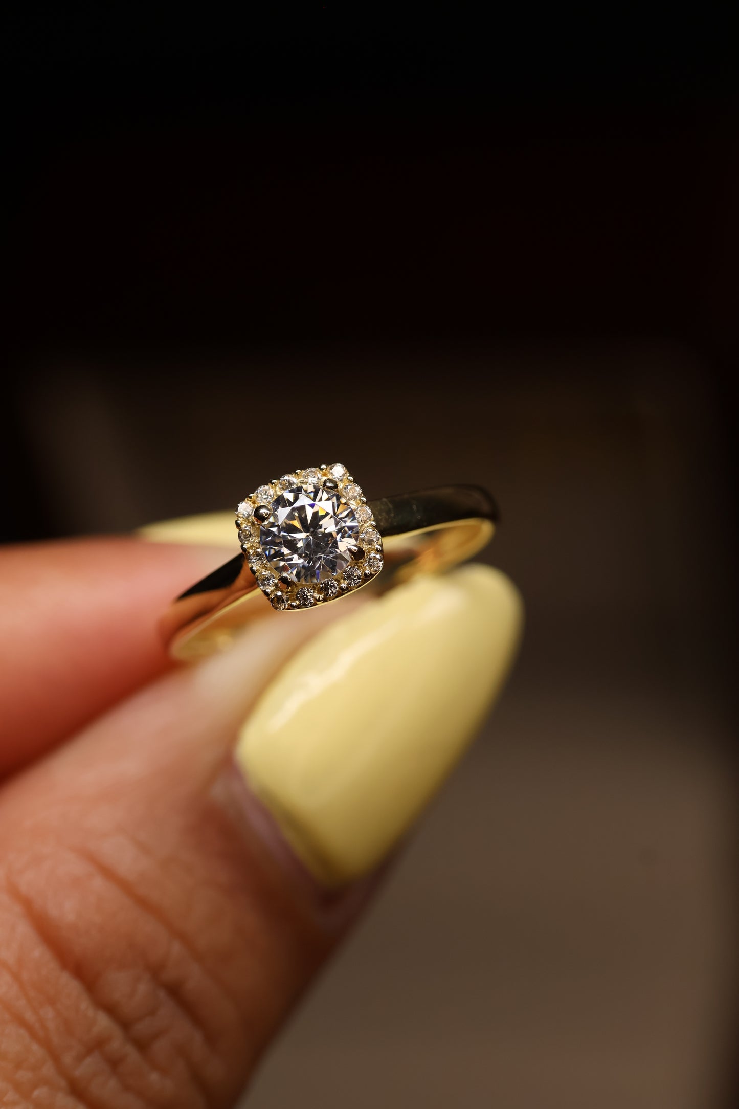 Anillo en Oro Amarillo 14k con Circonia Mod.15863