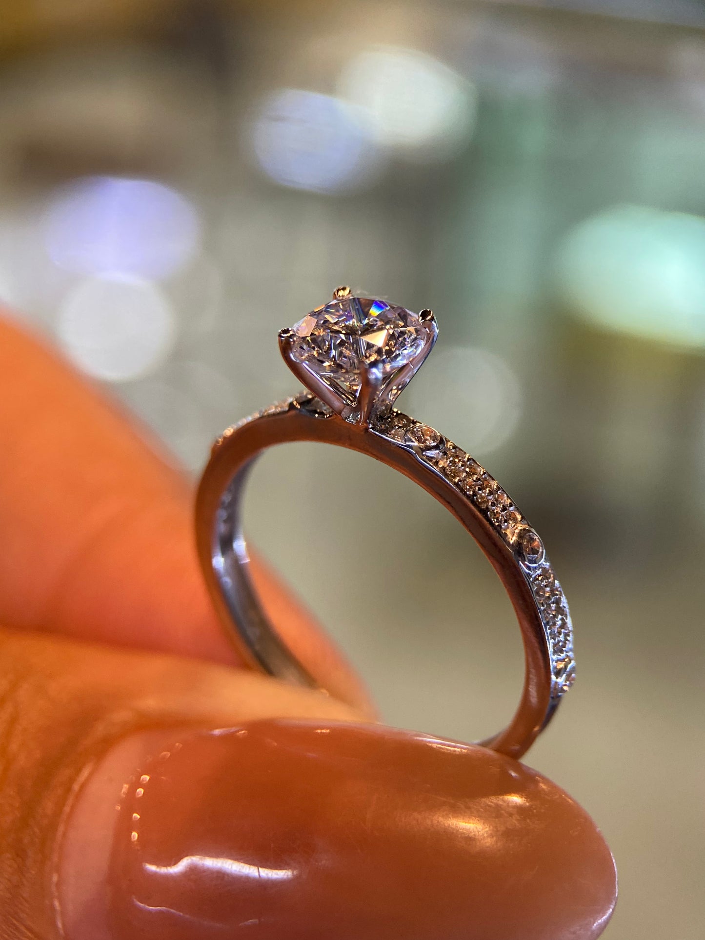 Anillo de compromiso en oro