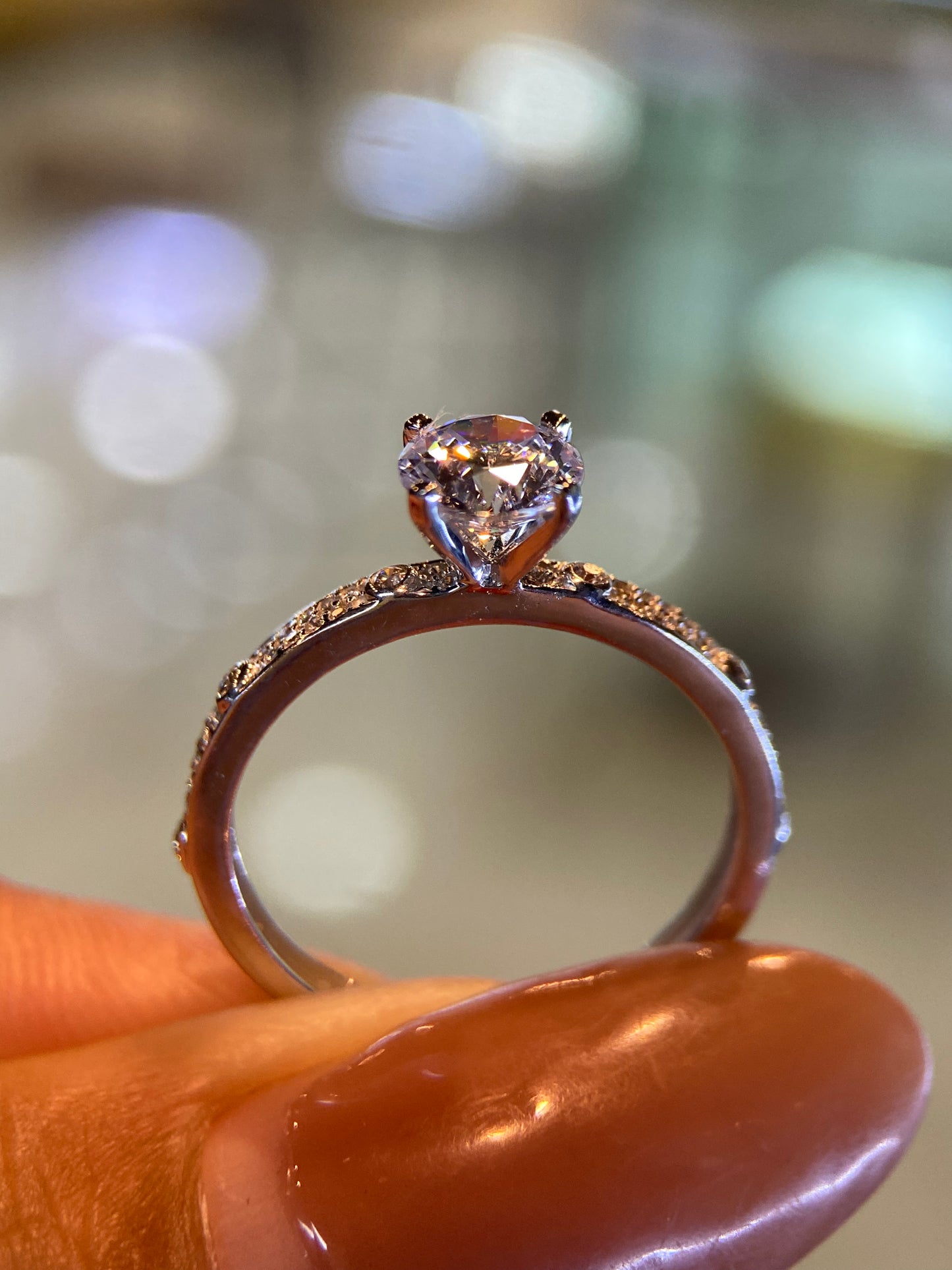 Anillo de compromiso en oro