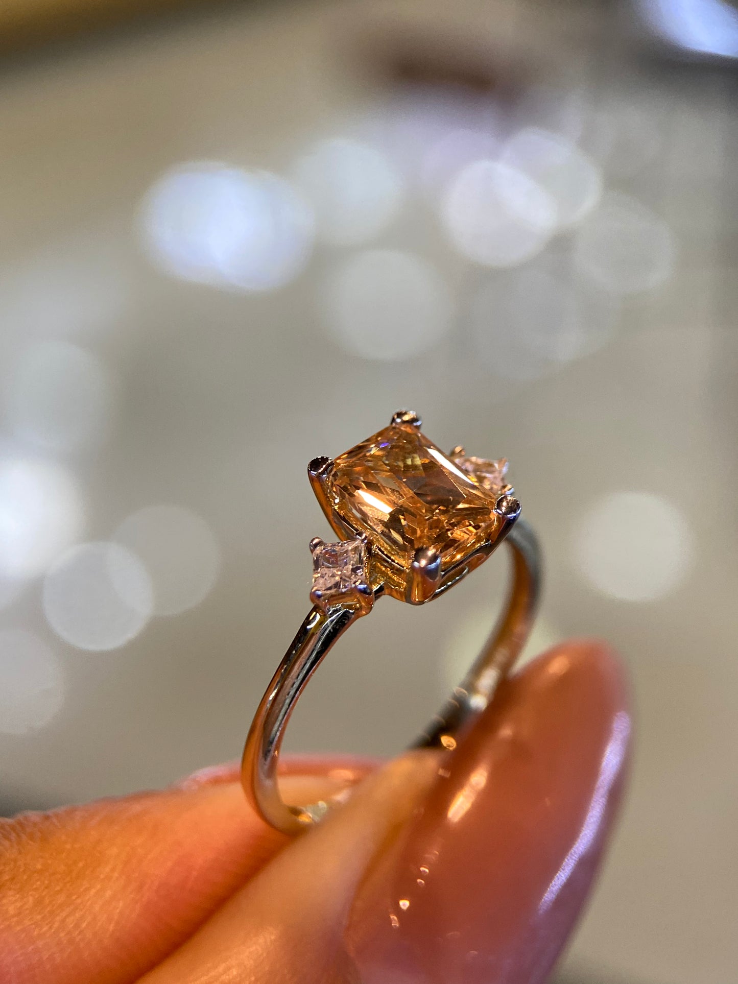 Anillo de compromiso en oro