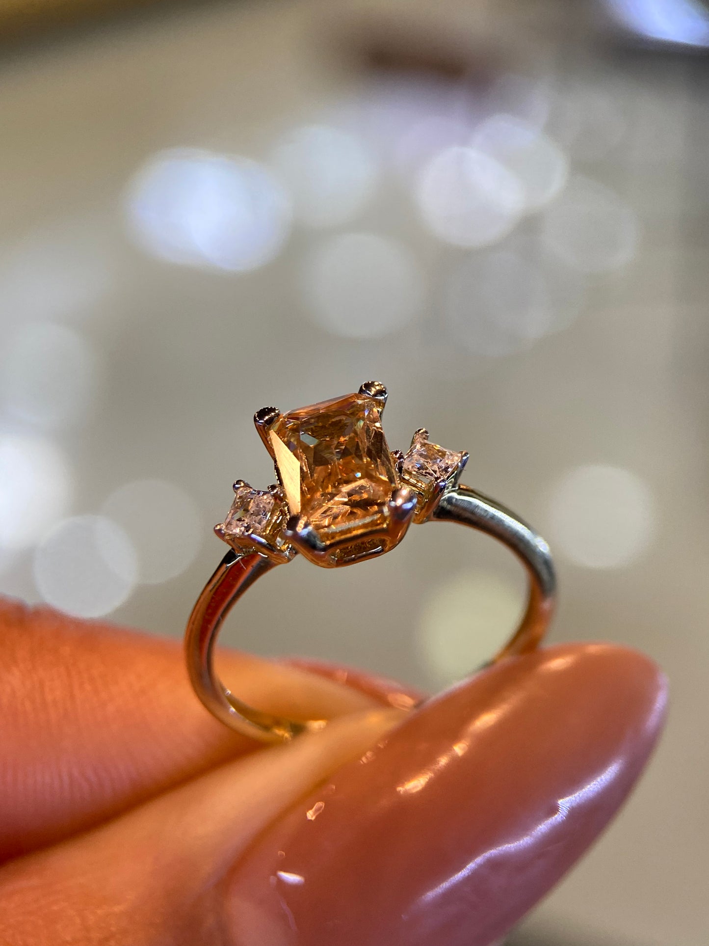 Anillo de compromiso en oro