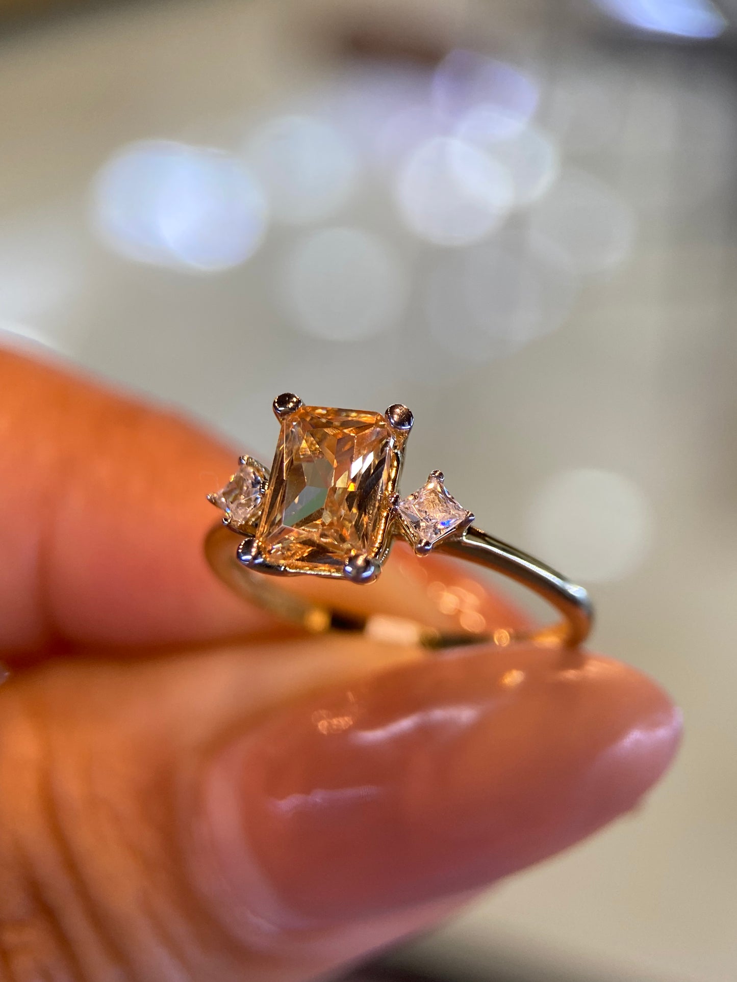 Anillo de compromiso en oro