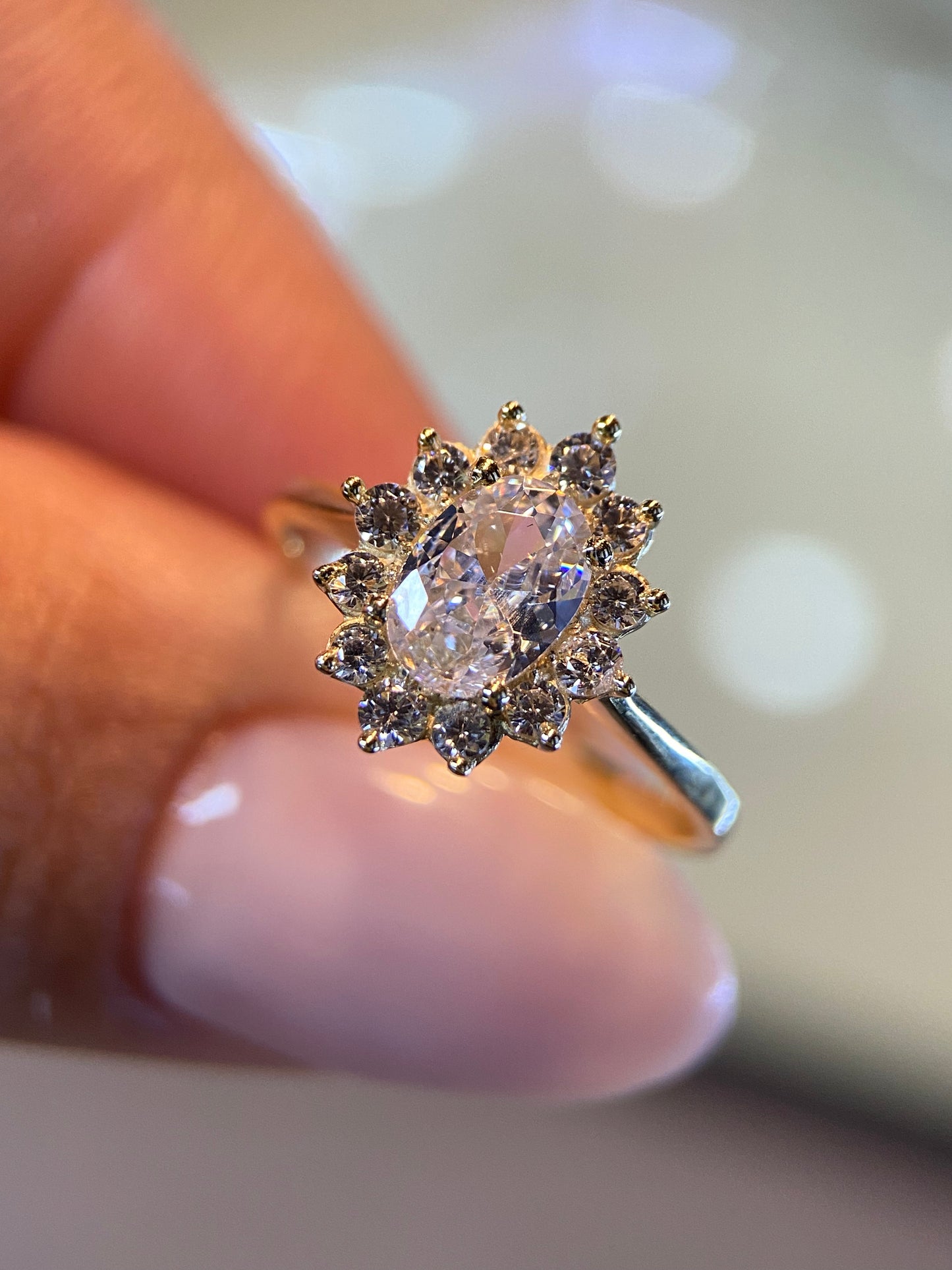 Anillo de compromiso en oro