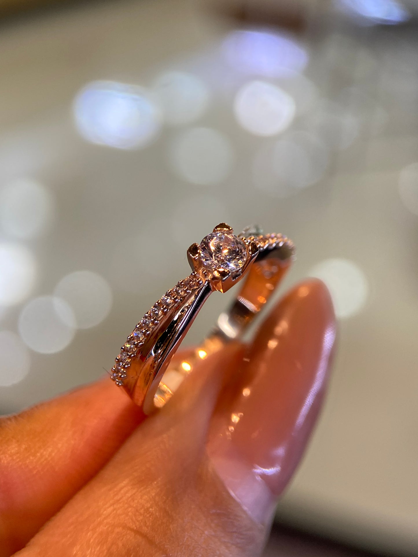 Anillo de compromiso en oro