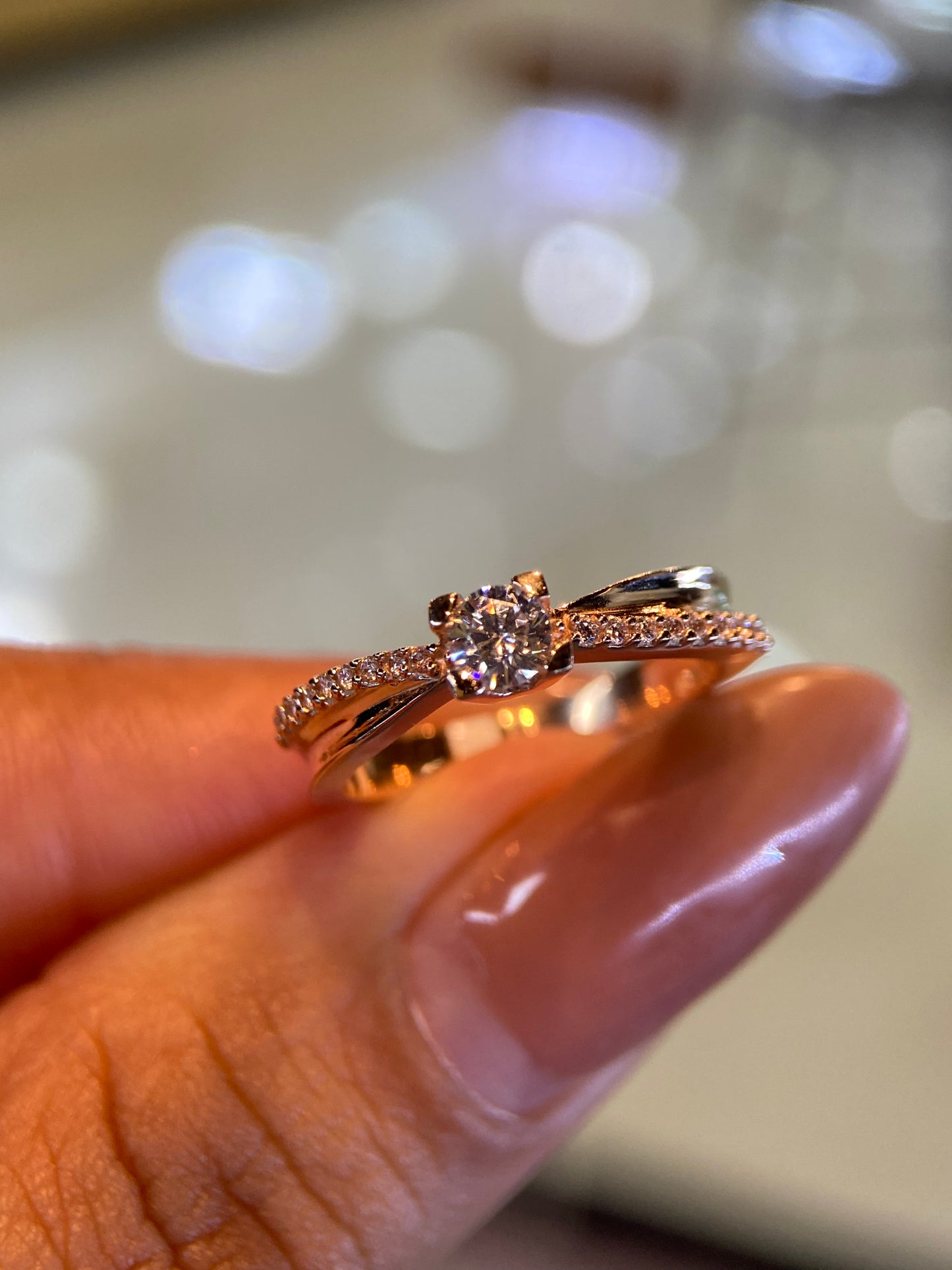 Anillo de compromiso en oro