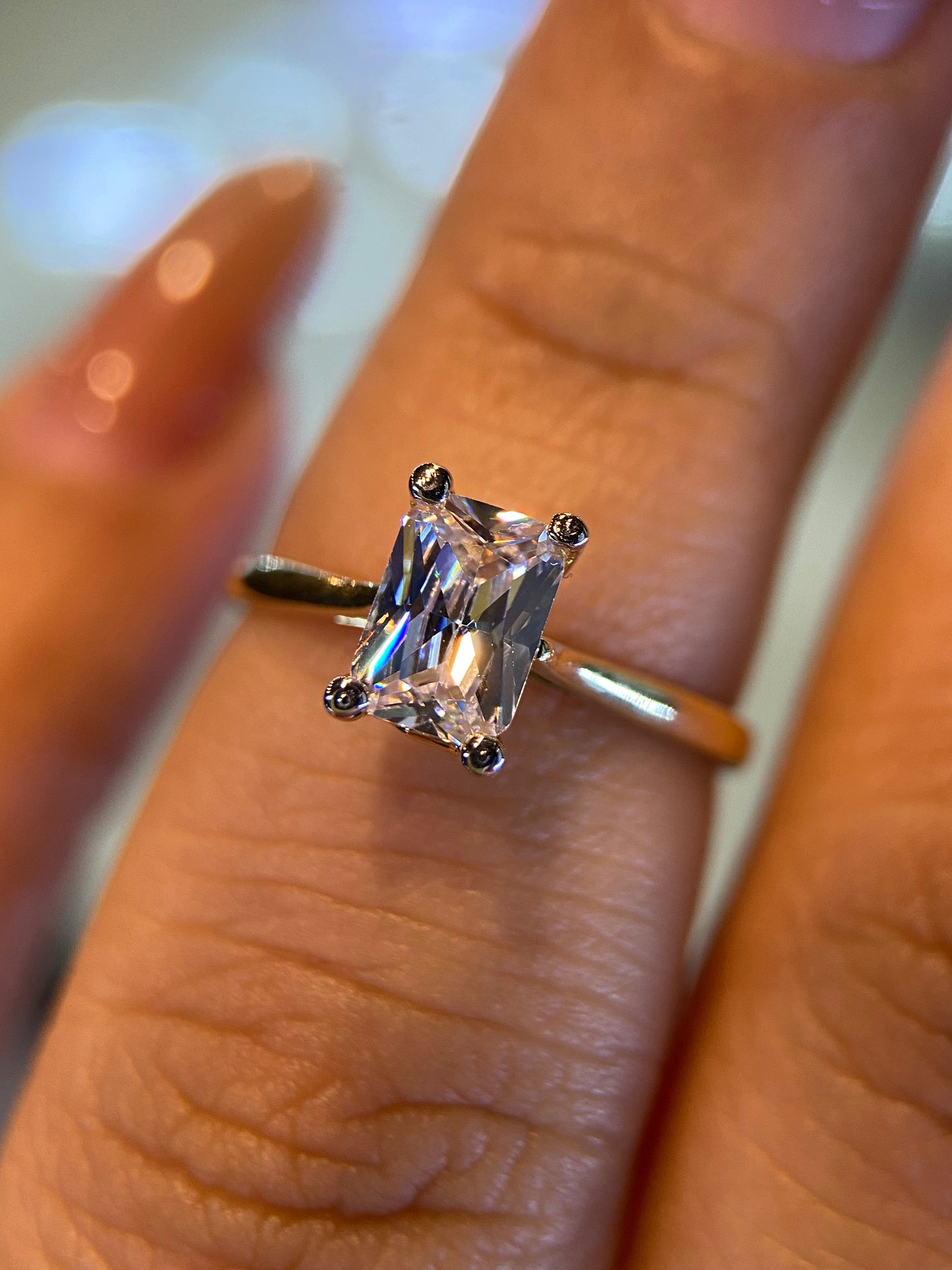 Anillo de compromiso en oro