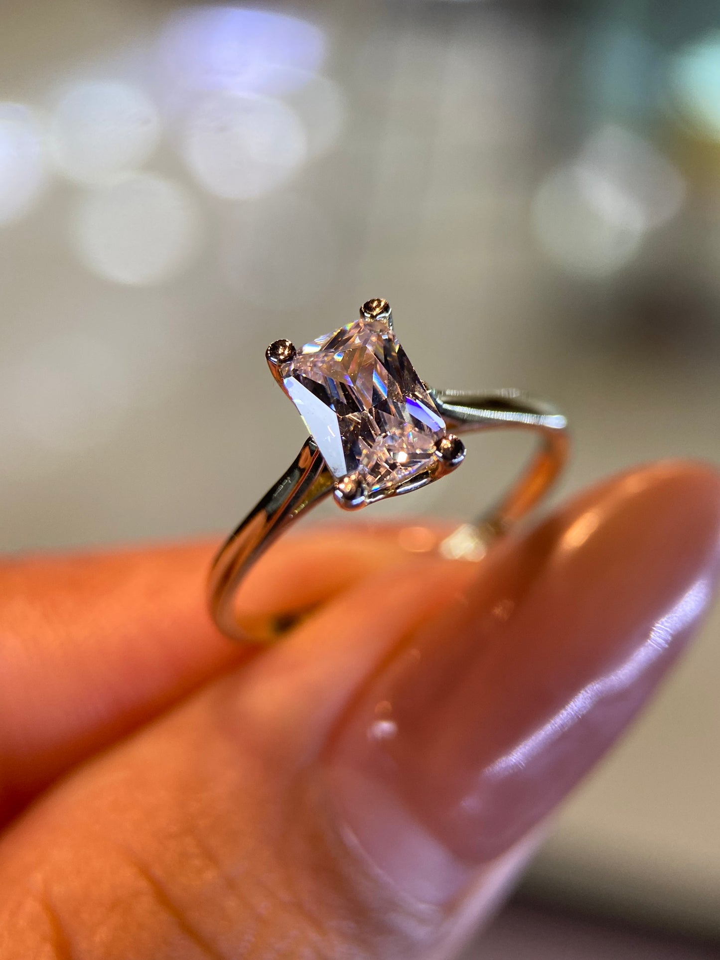 Anillo de compromiso en oro