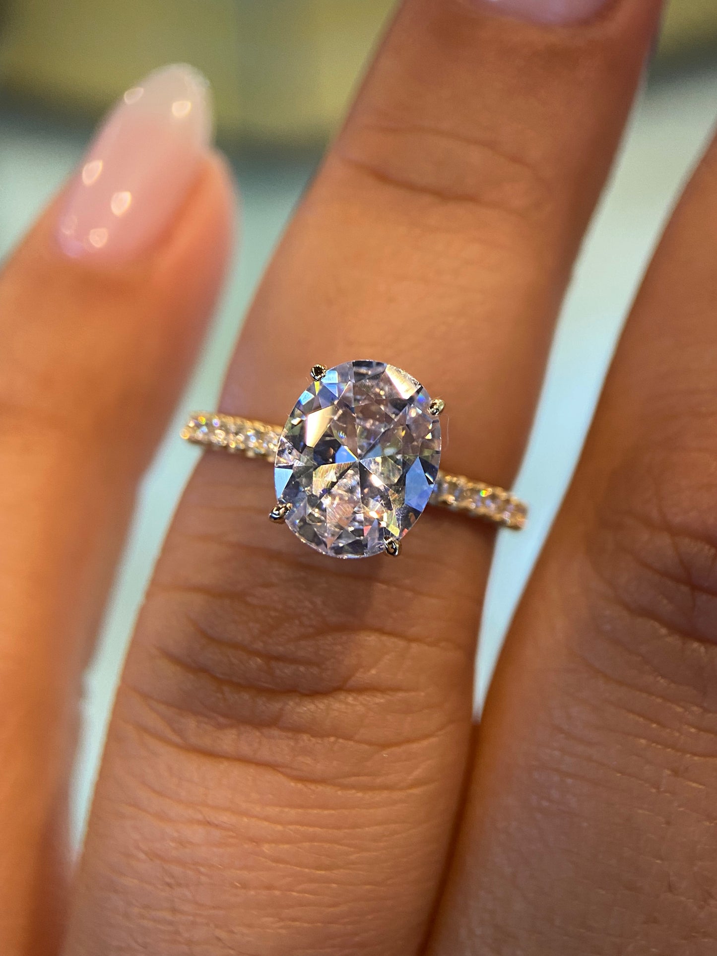 Anillo de compromiso en oro