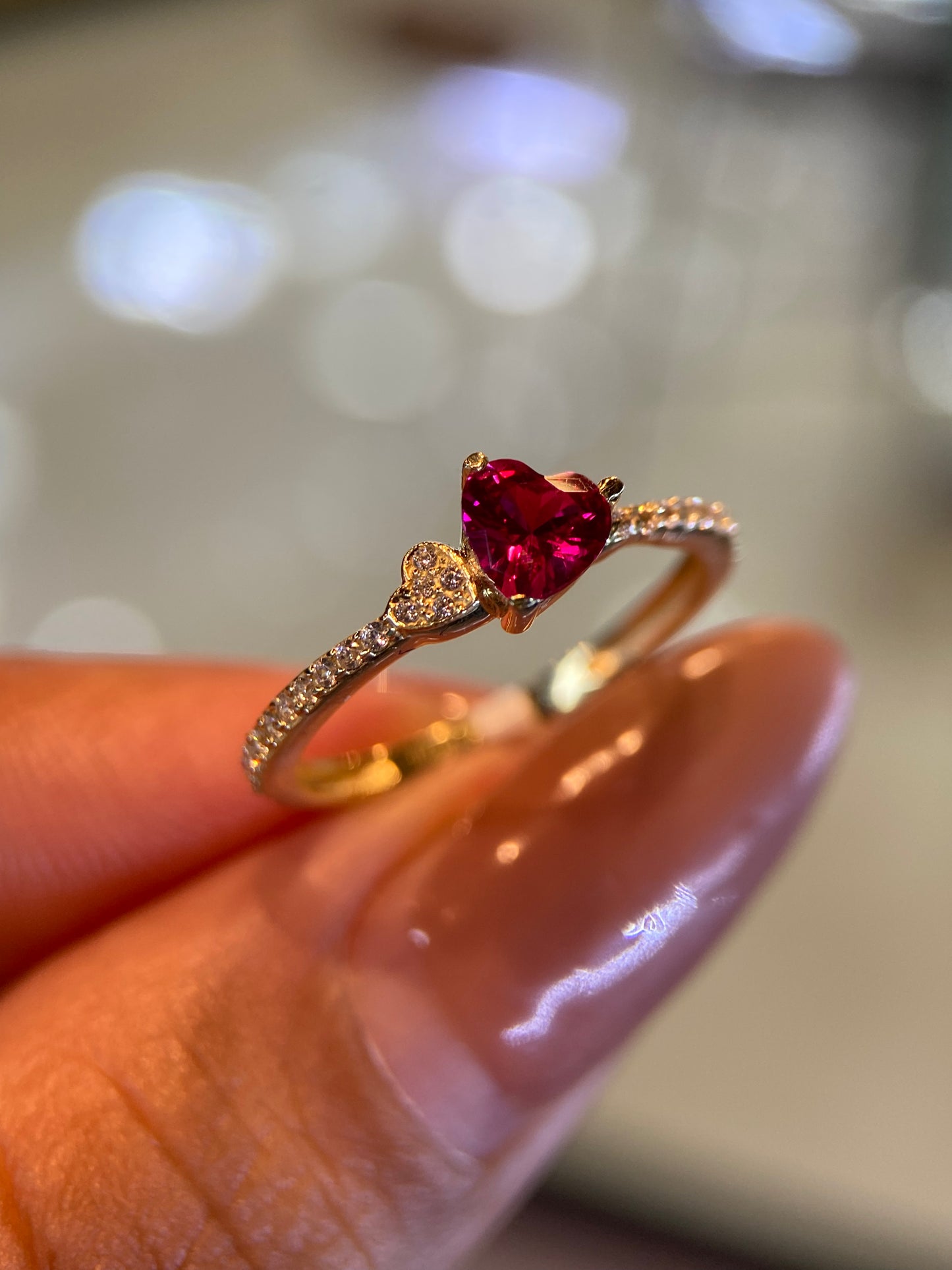 Anillo de compromiso en oro