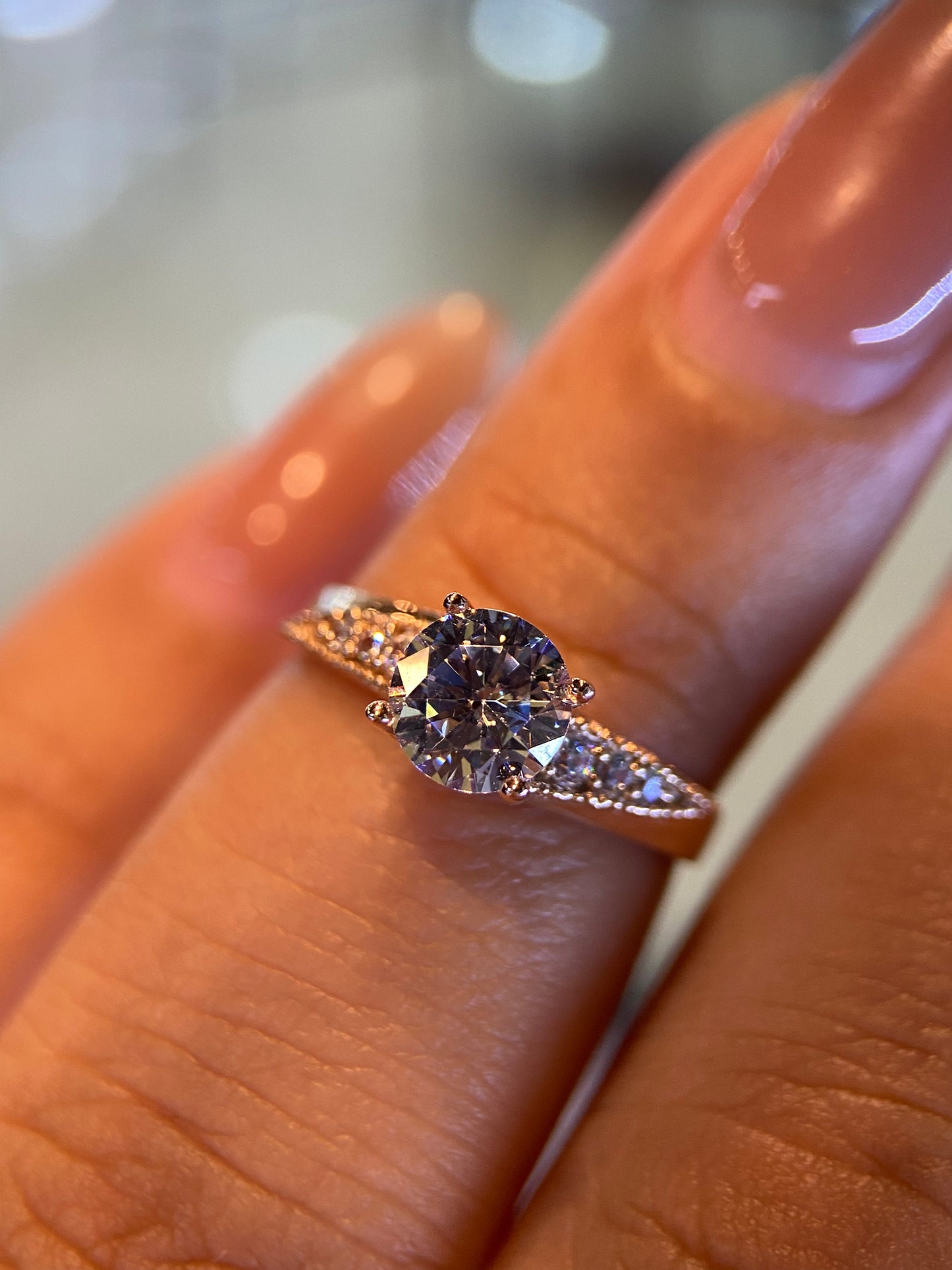 Anillo de compromiso en oro