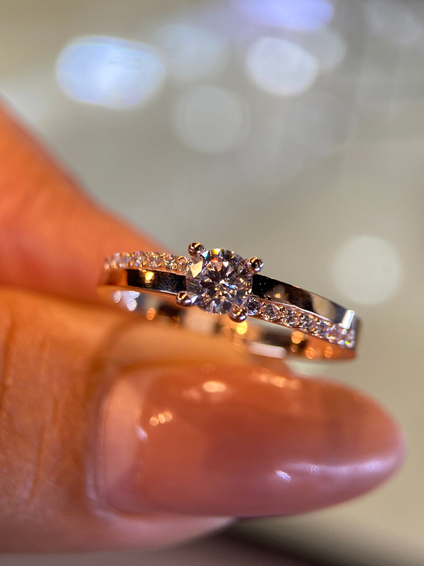 Anillo de compromiso en oro