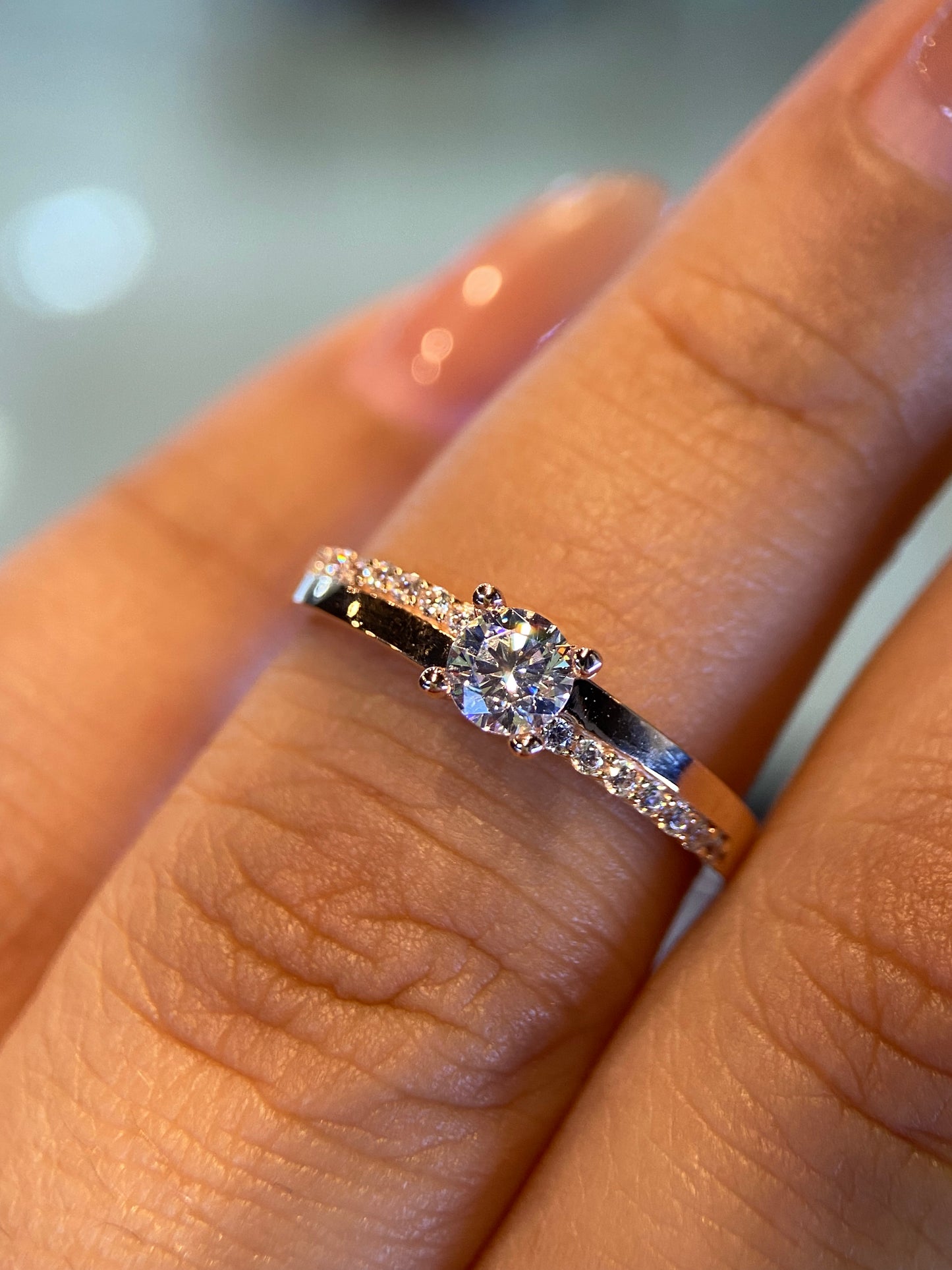 Anillo de compromiso en oro
