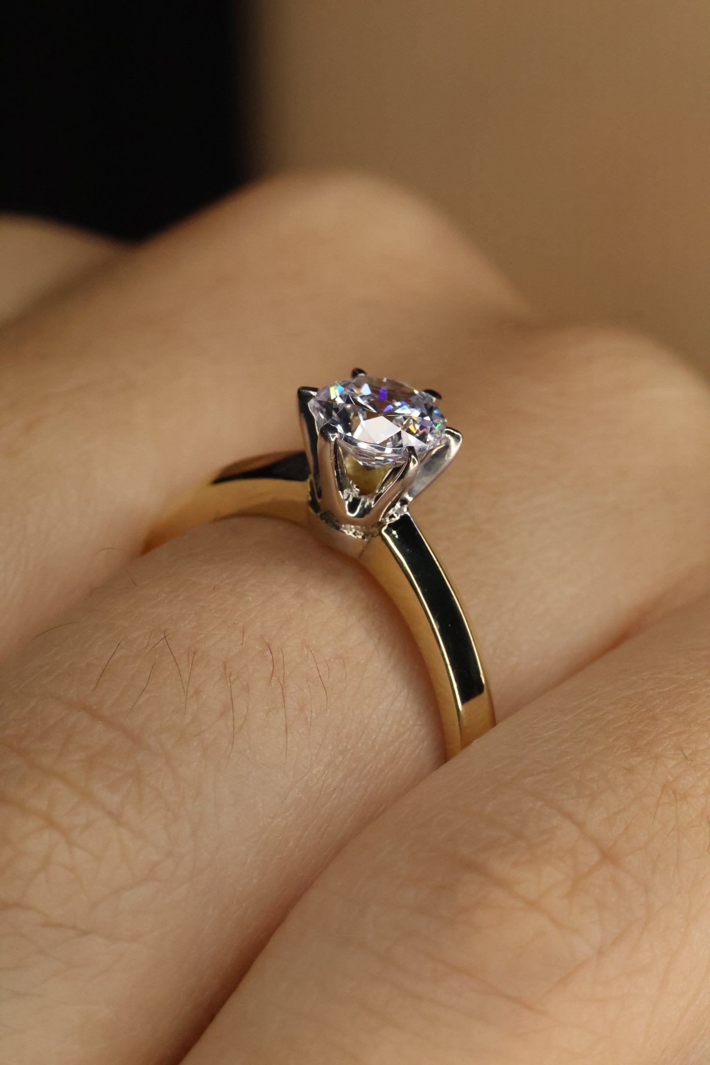 Anillo en Oro Amarillo 14k en Circonia Mod.16085