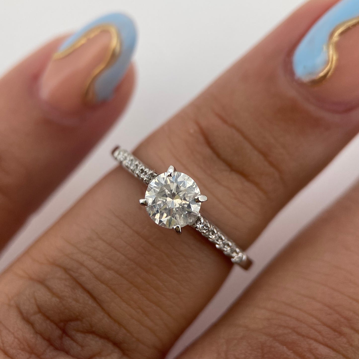 Anillo de compromiso en oro