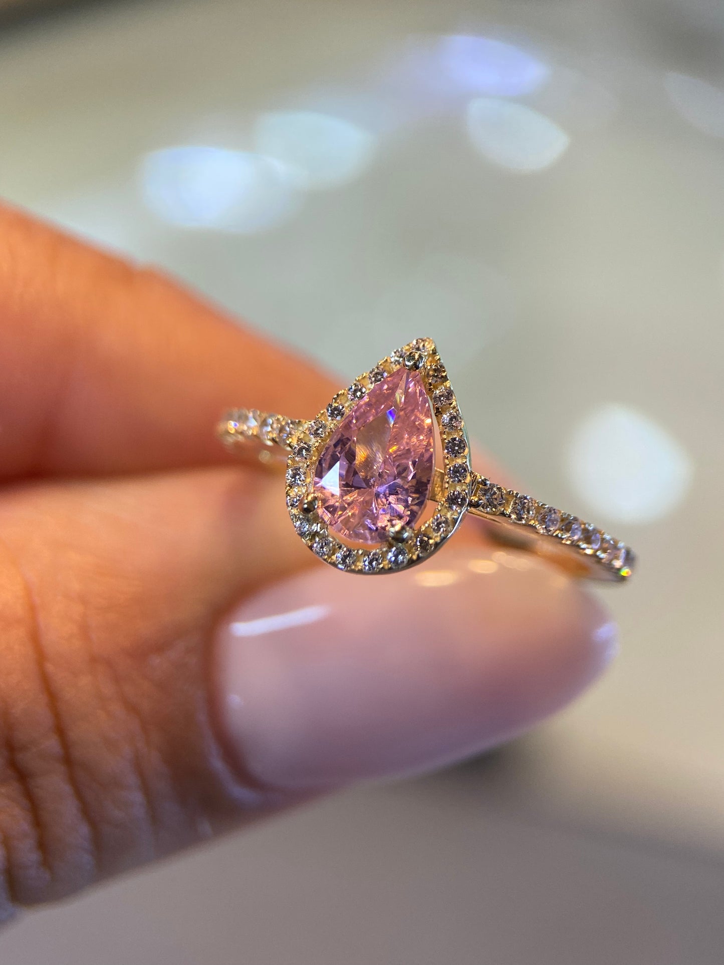 Anillo de compromiso en oro