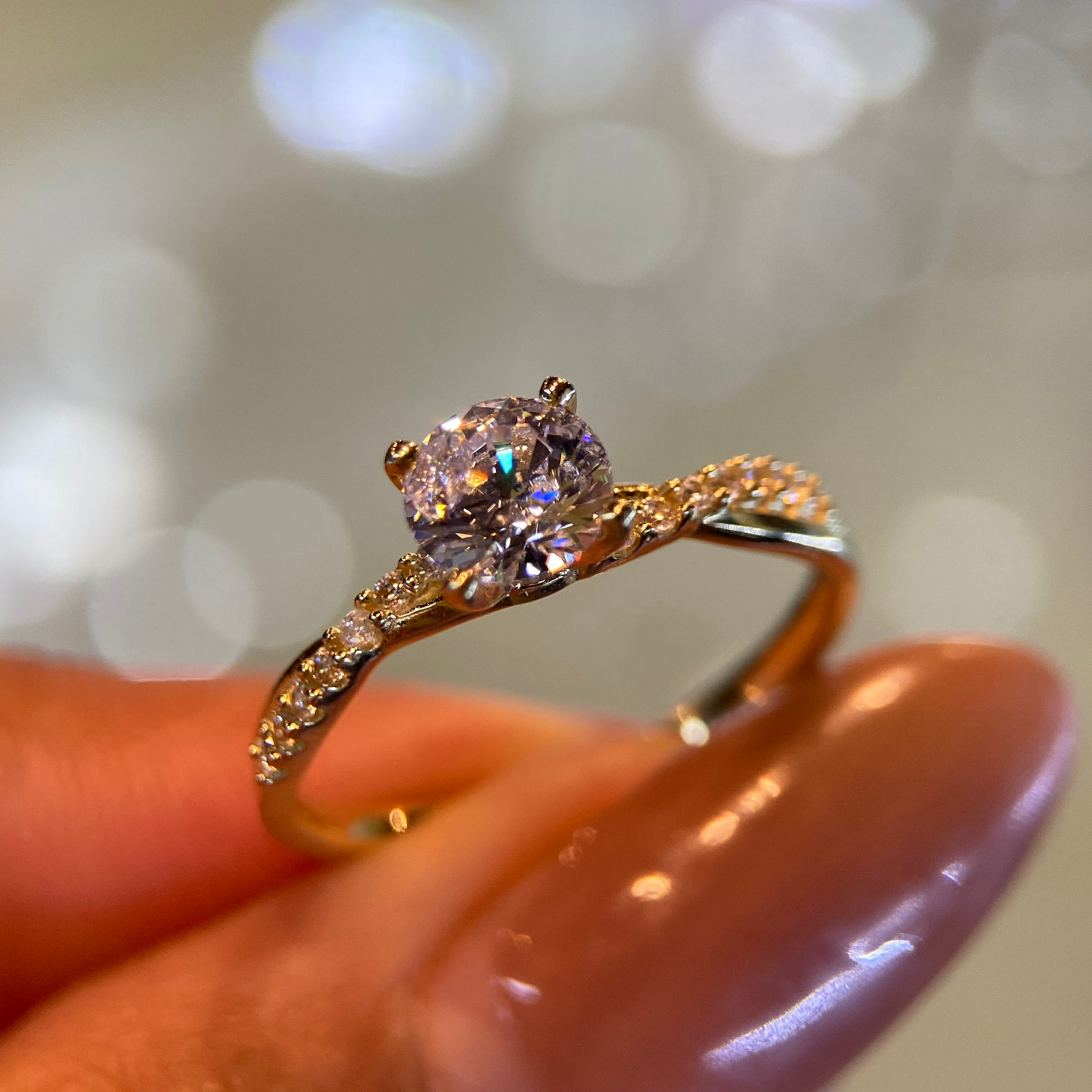 Anillo de compromiso en oro
