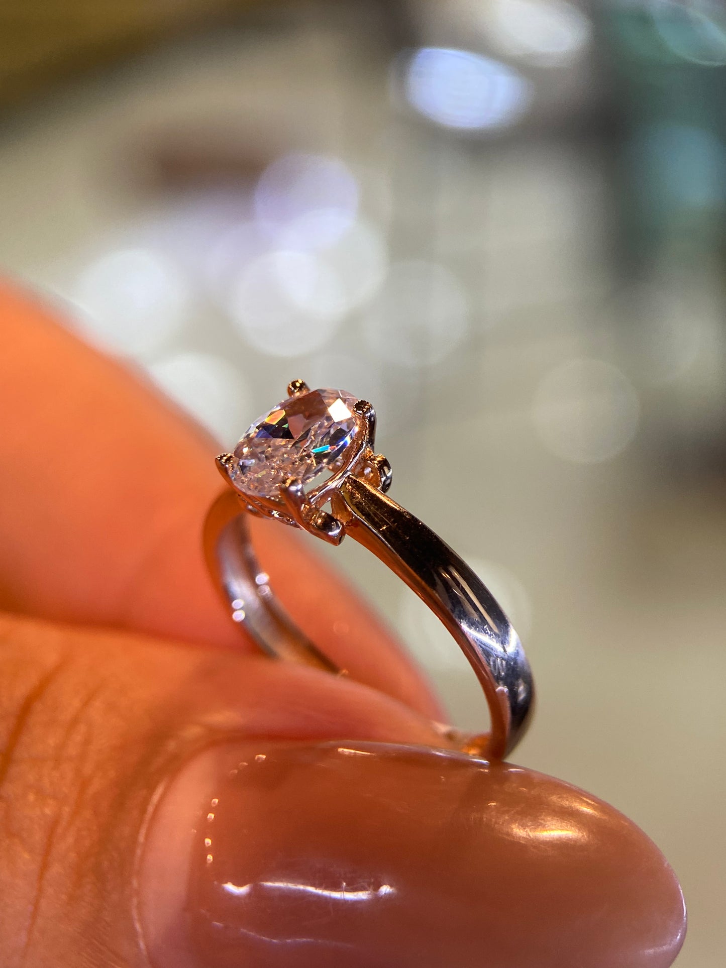 Anillo de compromiso en oro