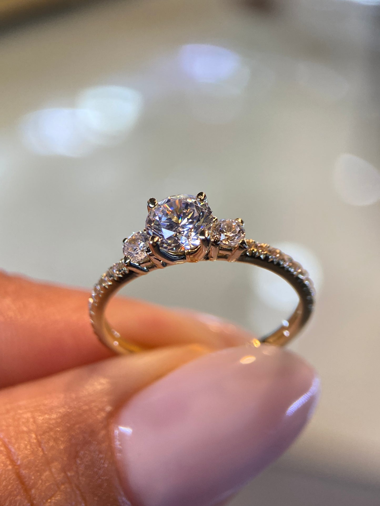 Anillo de compromiso en oro